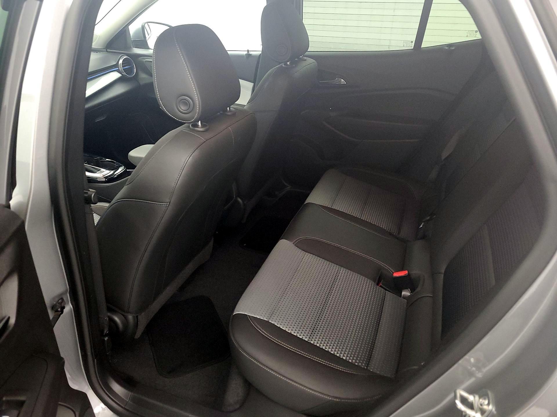Thumbnail: 2025 Chevrolet Trax - 19