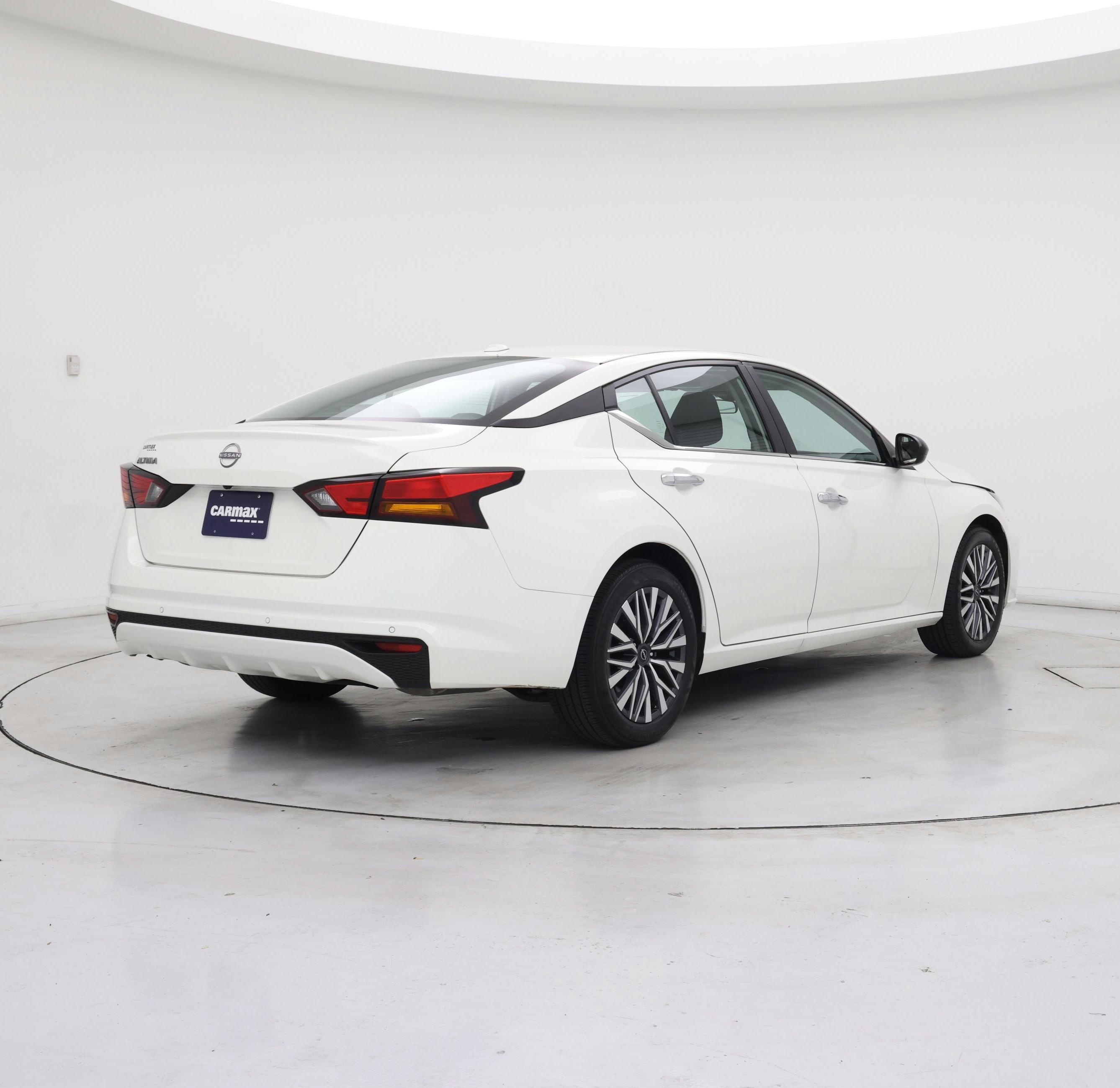 Thumbnail: 2025 Nissan Altima - 8