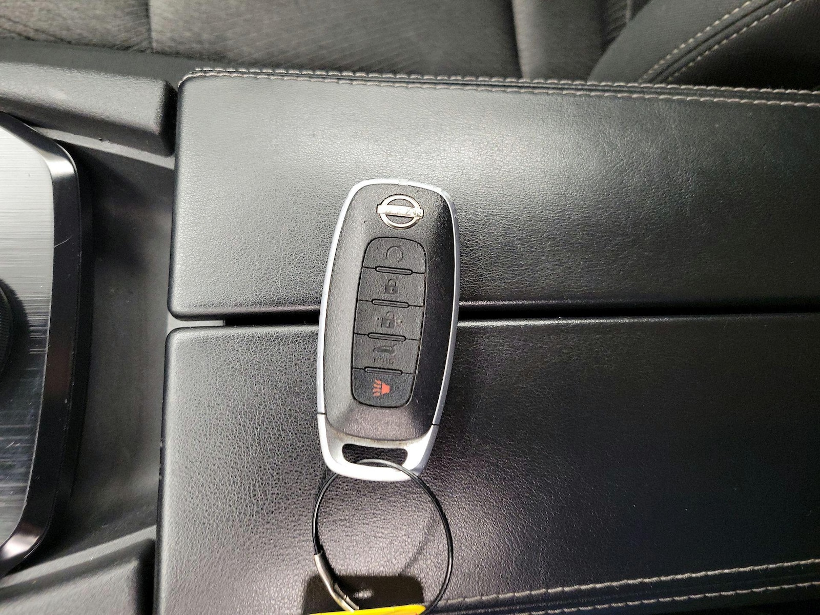 2025 Nissan Rogue SV - Photo 23