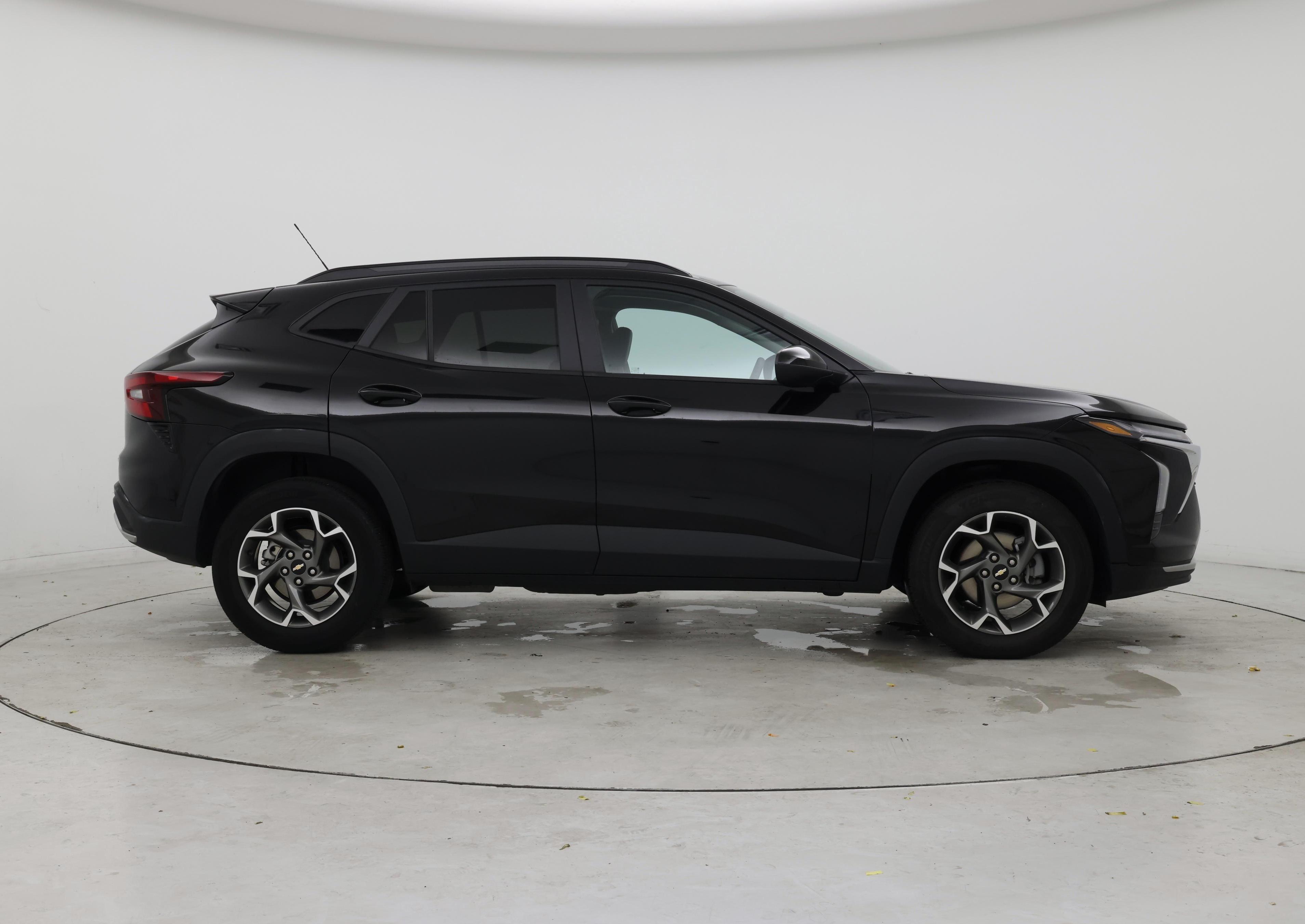 Thumbnail: 2025 Chevrolet Trax - 7