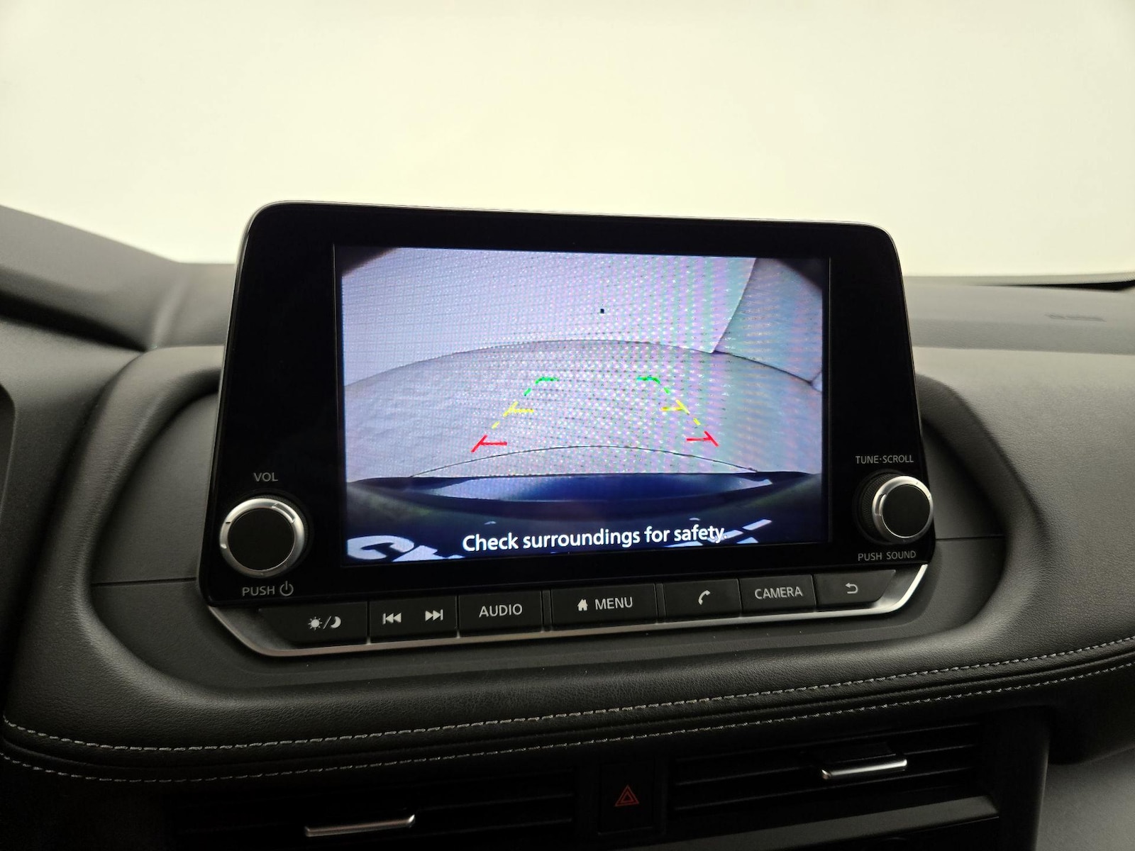 2025 Nissan Rogue SV - Photo 15