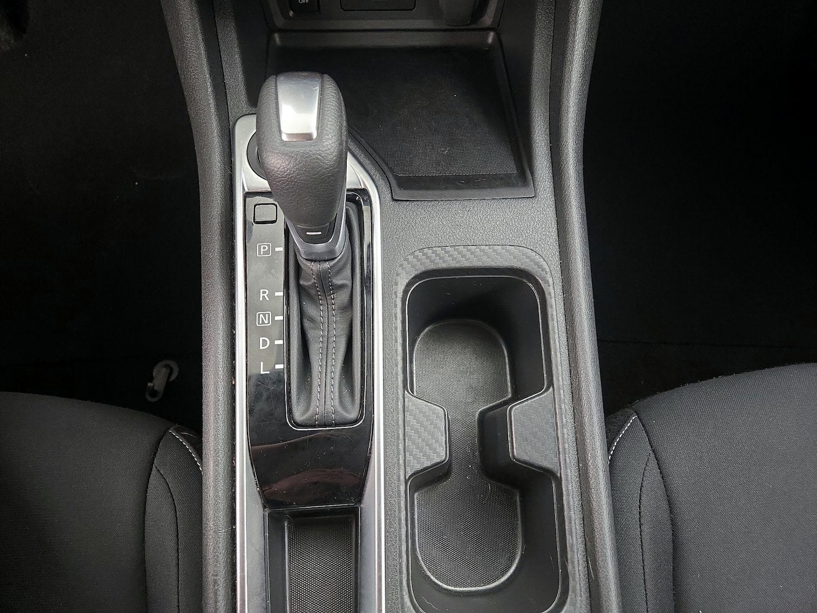 2025 Nissan Sentra SV - Photo 18