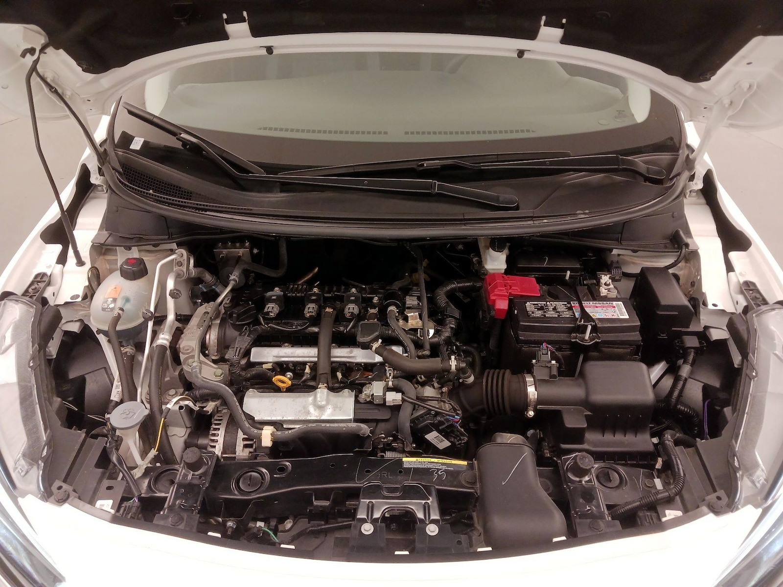 2025 Nissan Versa Sedan SV - Photo 21