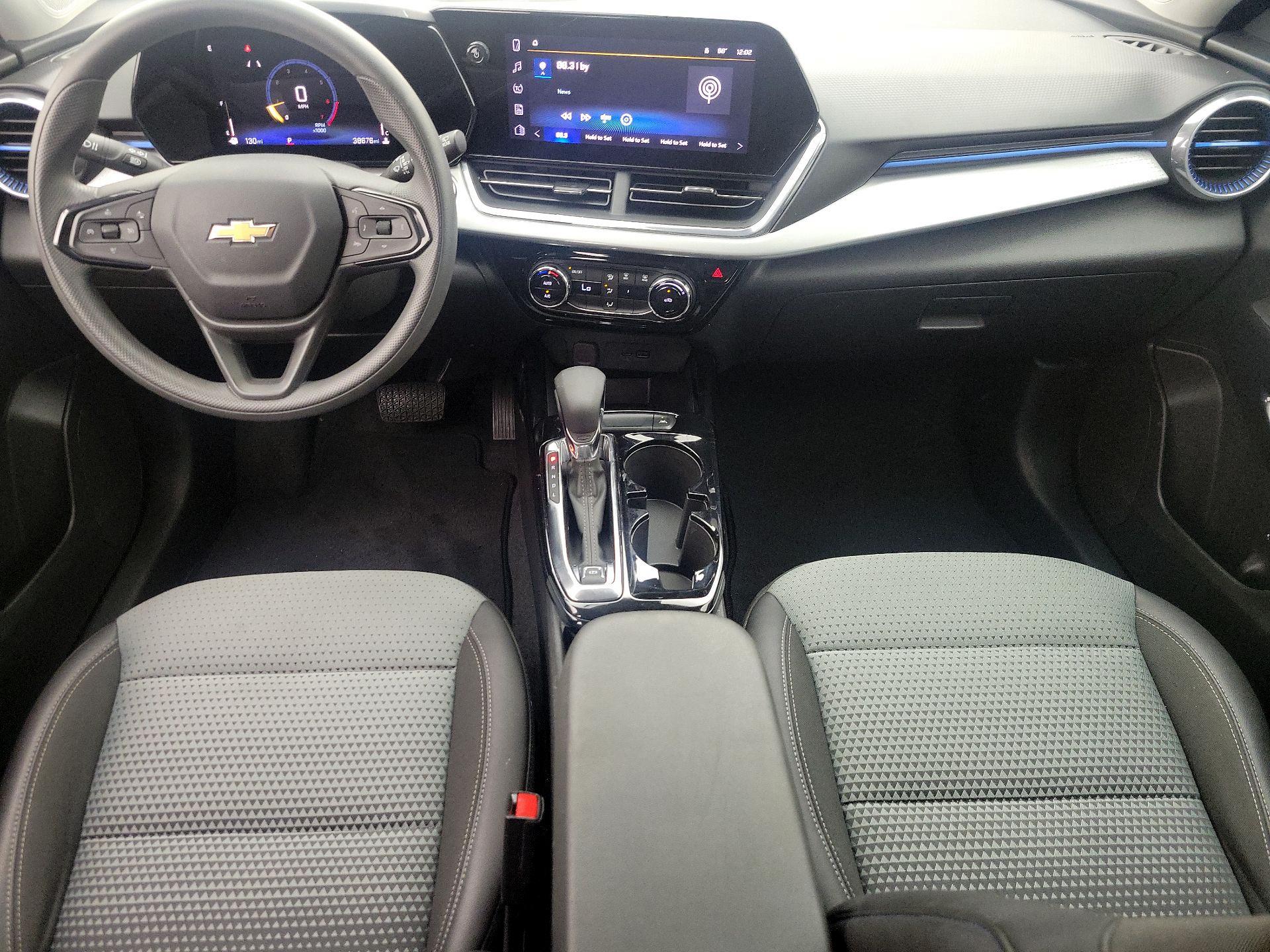 Thumbnail: 2025 Chevrolet Trax - 9