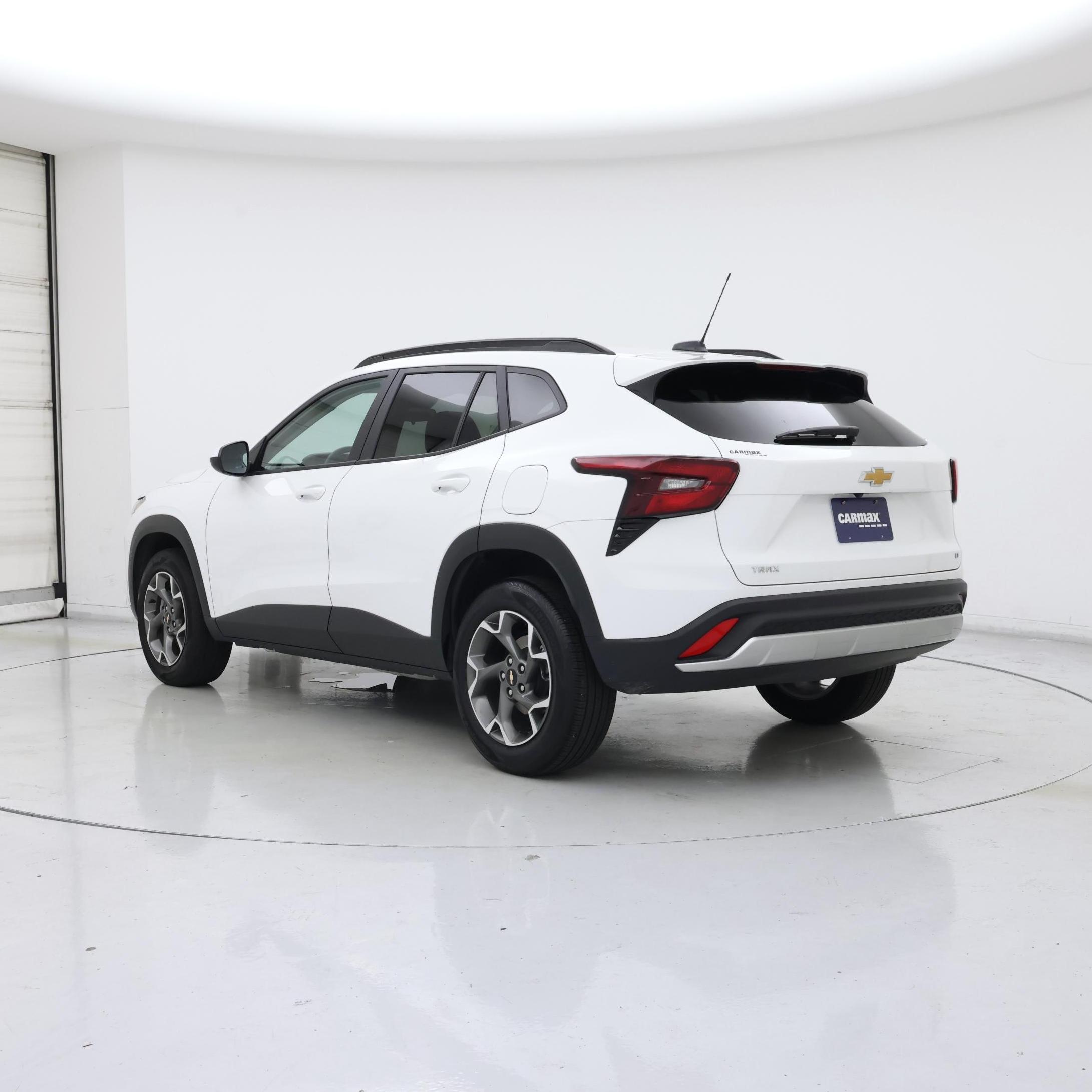 Thumbnail: 2025 Chevrolet Trax - 2