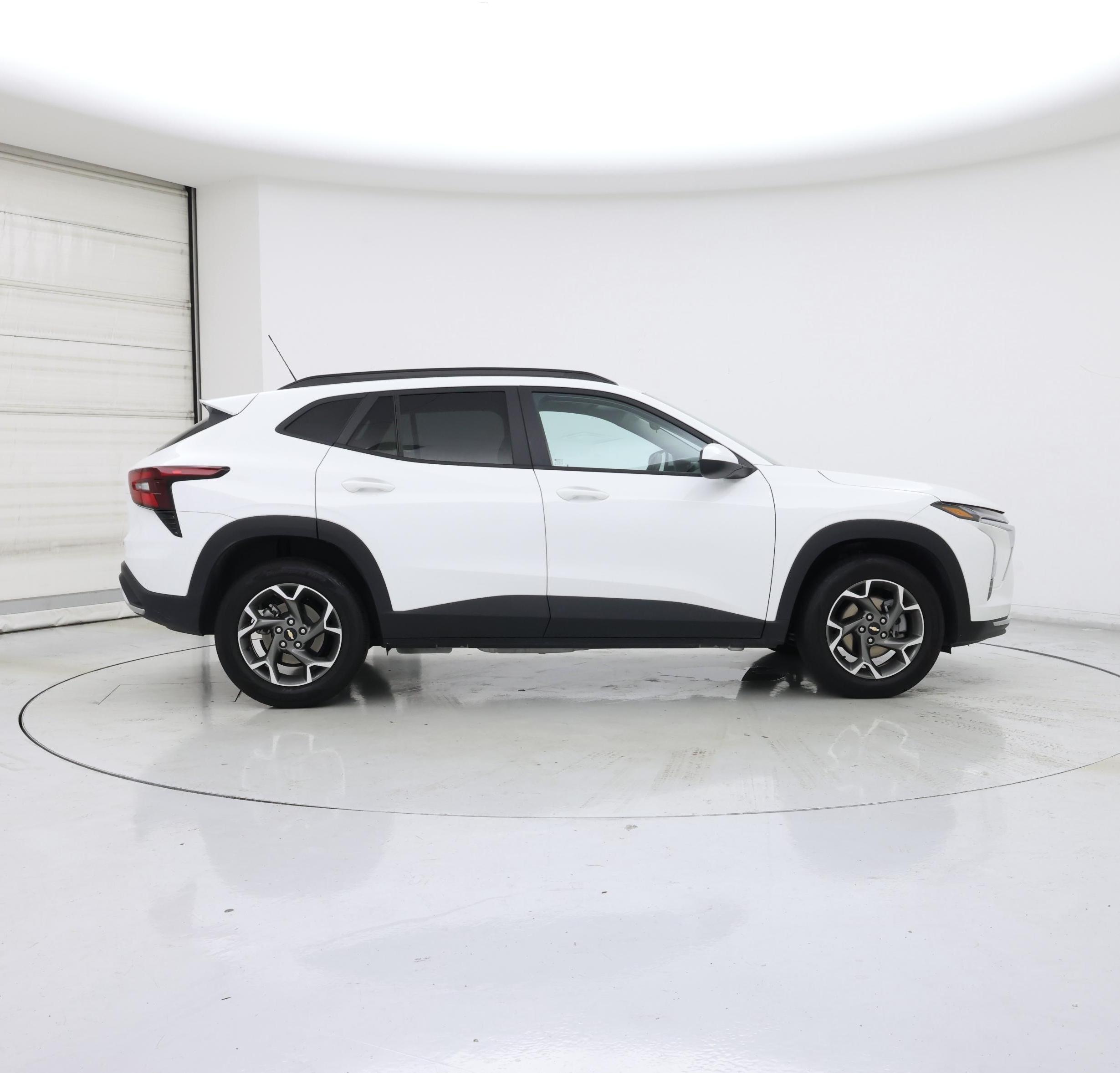 Thumbnail: 2025 Chevrolet Trax - 7