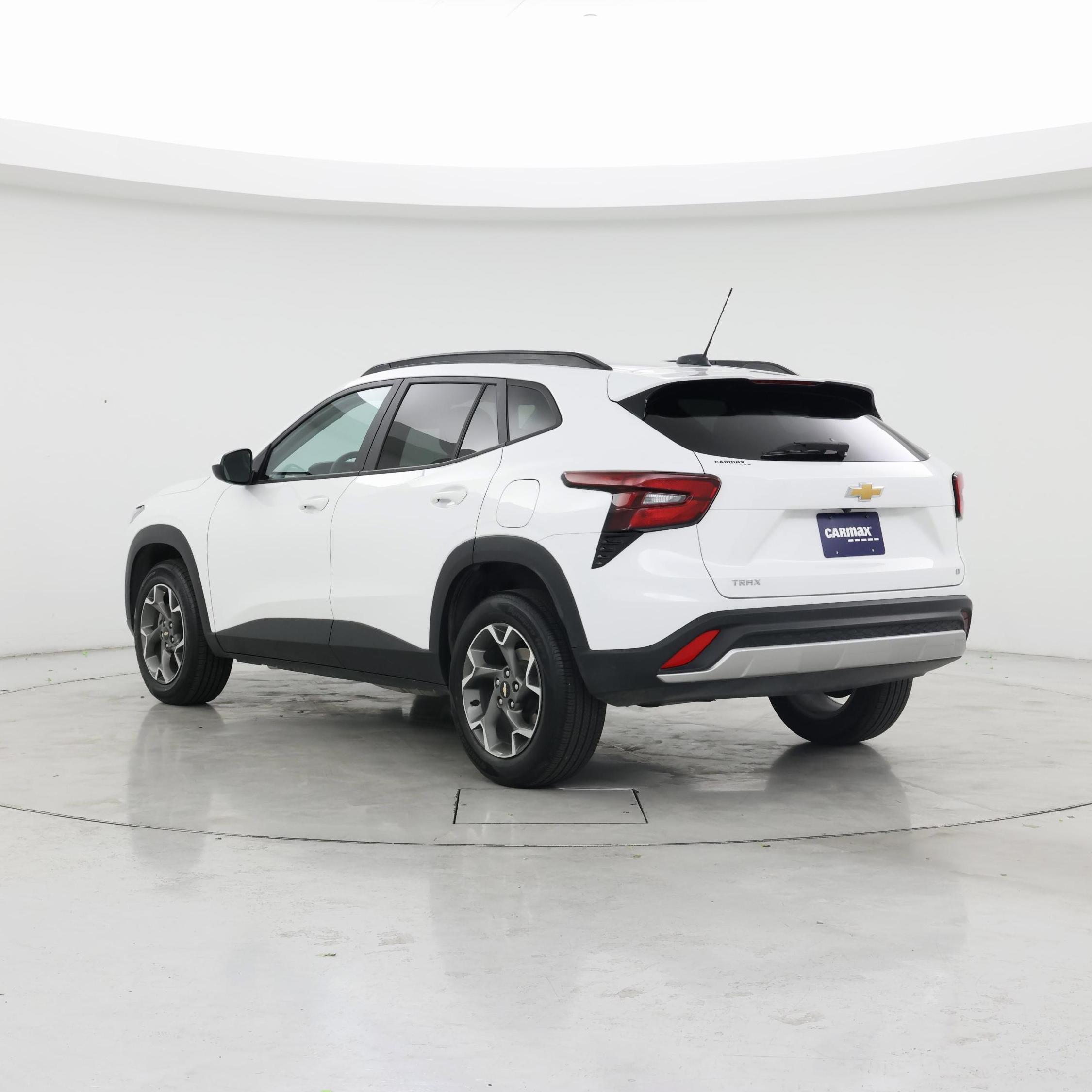 Thumbnail: 2025 Chevrolet Trax - 2