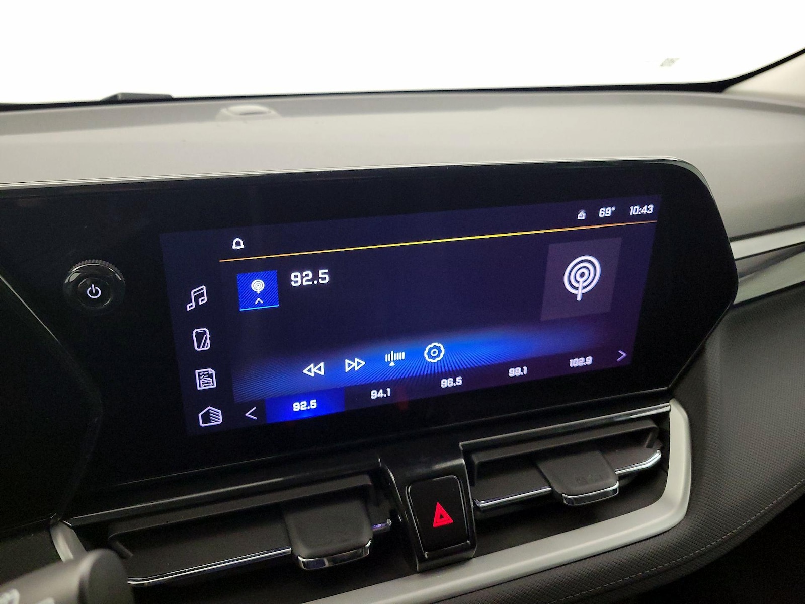 2025 Chevrolet Trailblazer LT - Photo 15