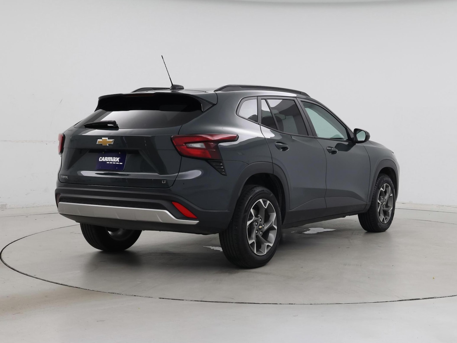 2025 Chevrolet Trax LT - Photo 9