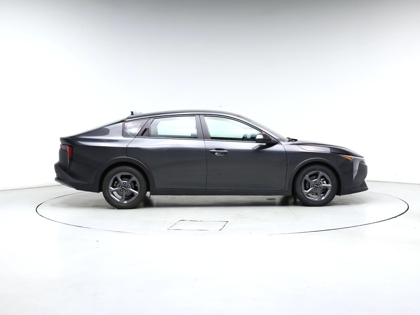 2025 Kia K4 LXS - Photo 8