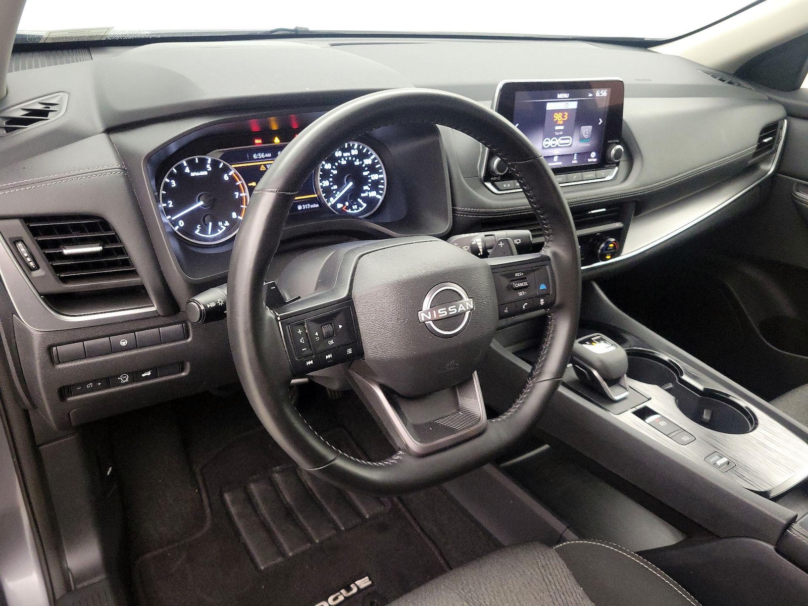 2025 Nissan Rogue SV - Photo 10