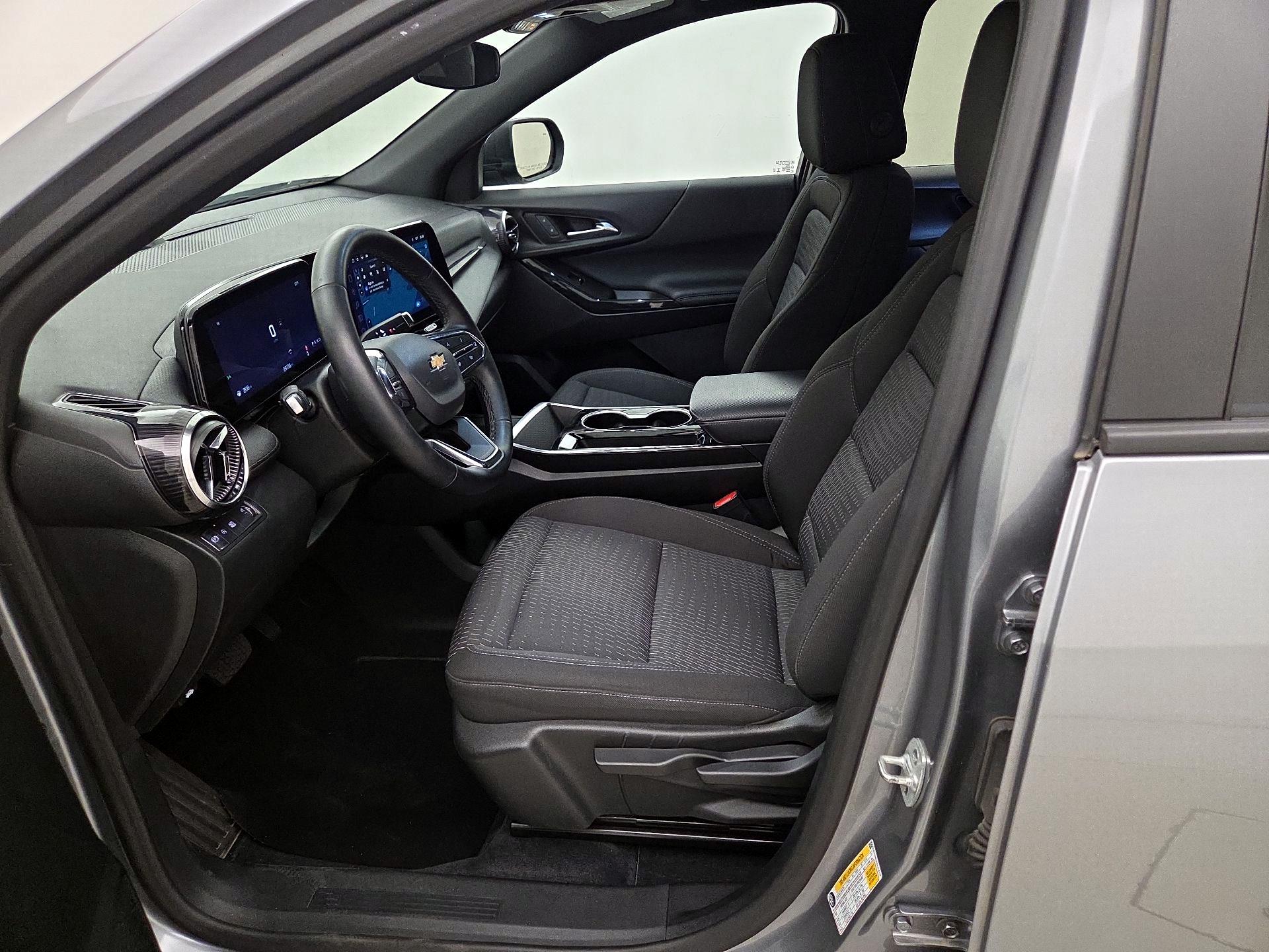 Thumbnail: 2025 Chevrolet Equinox - 11