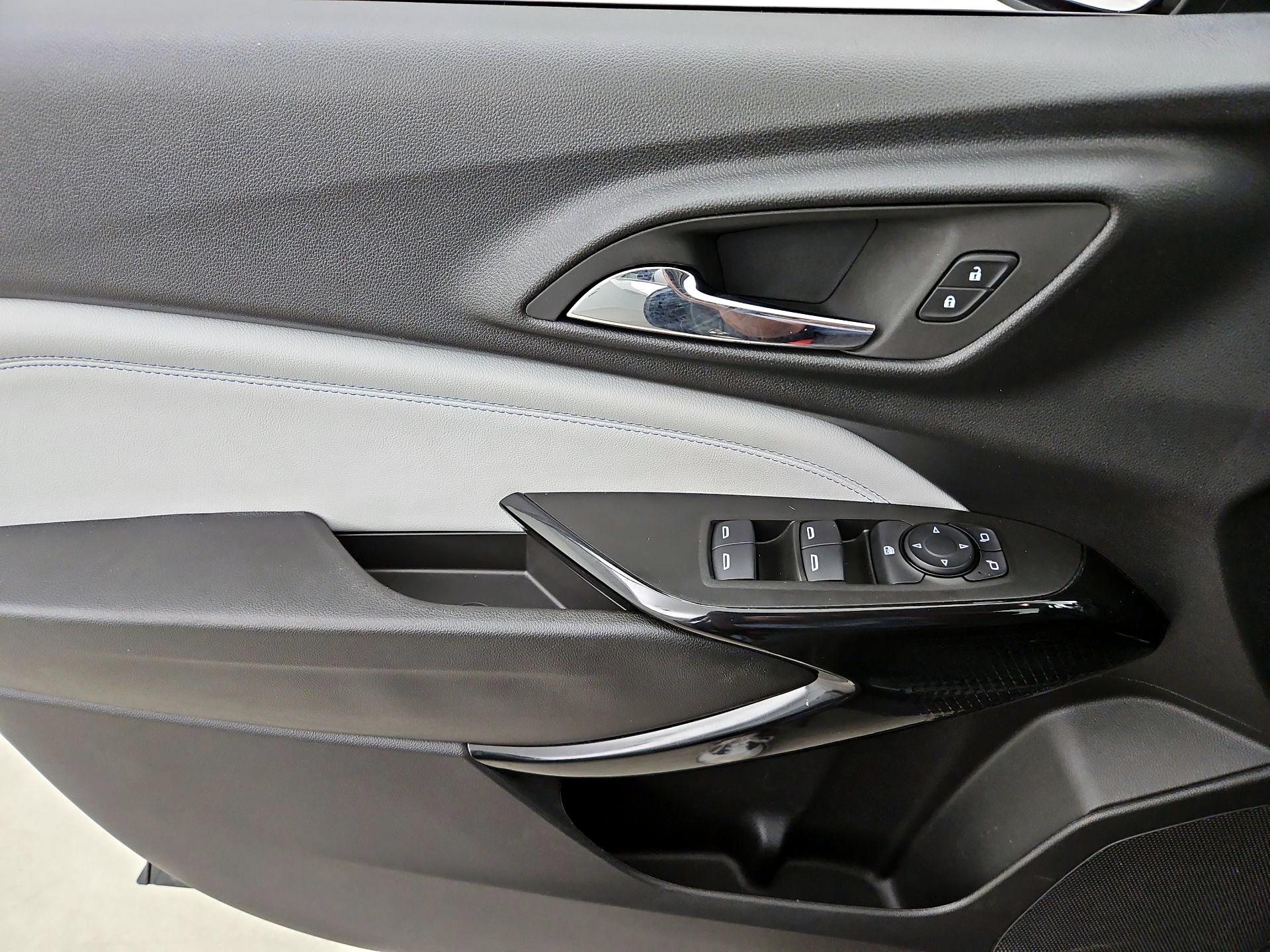 Thumbnail: 2025 Chevrolet Trax - 12