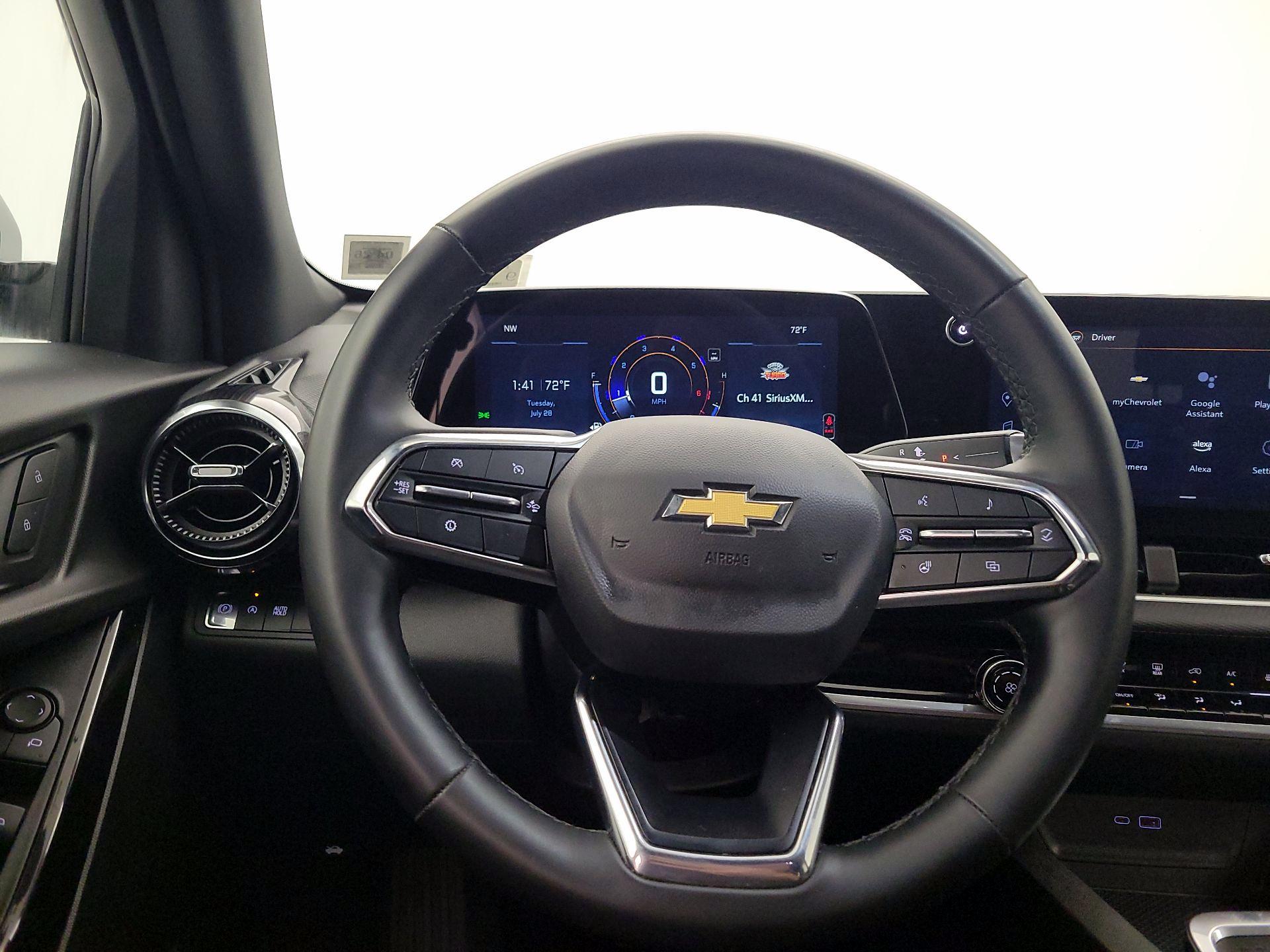 Thumbnail: 2025 Chevrolet Equinox - 10