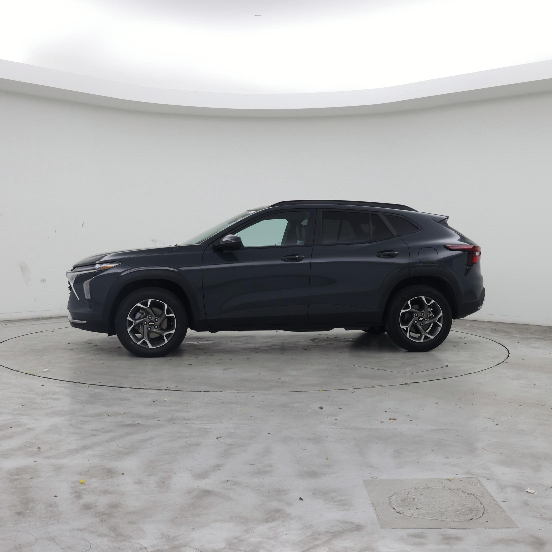 Thumbnail: 2025 Chevrolet Trax - 3