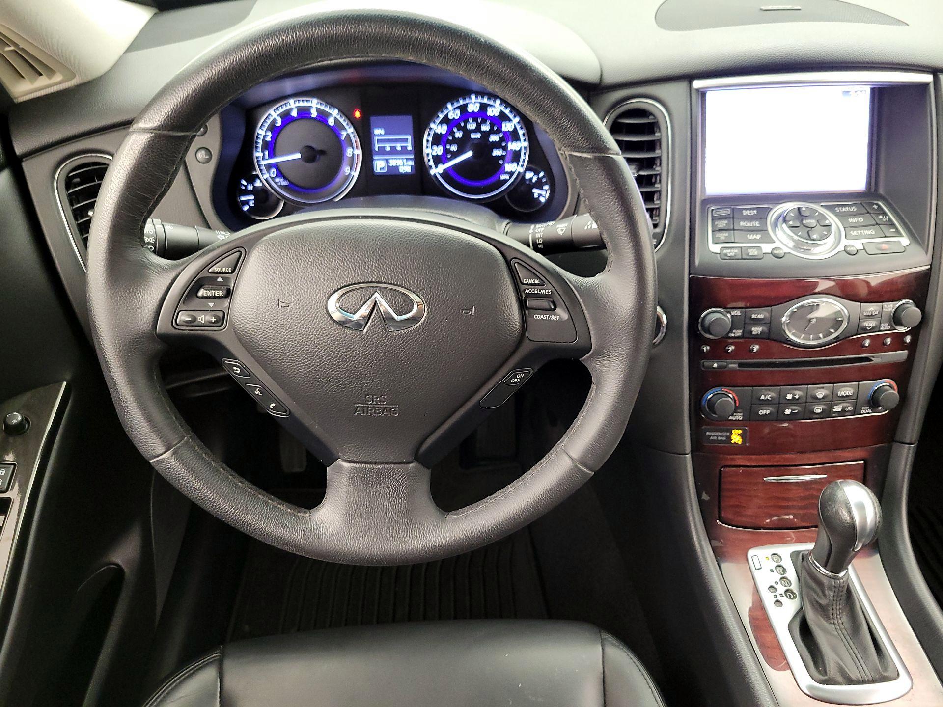 Thumbnail: 2017 INFINITI QX50 - 10