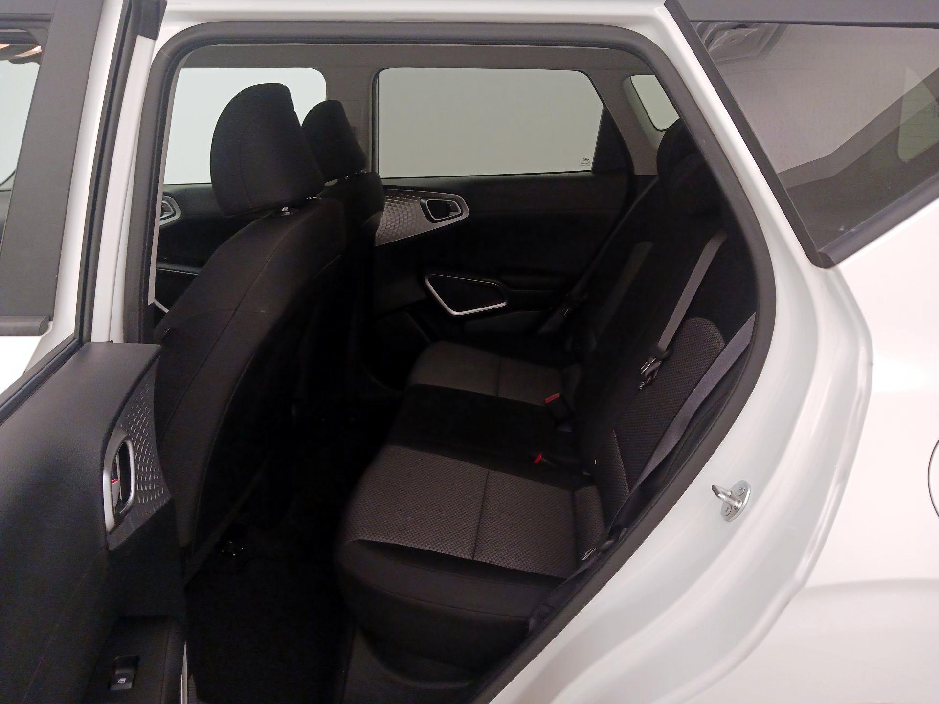 Thumbnail: 2025 Kia Soul - 19