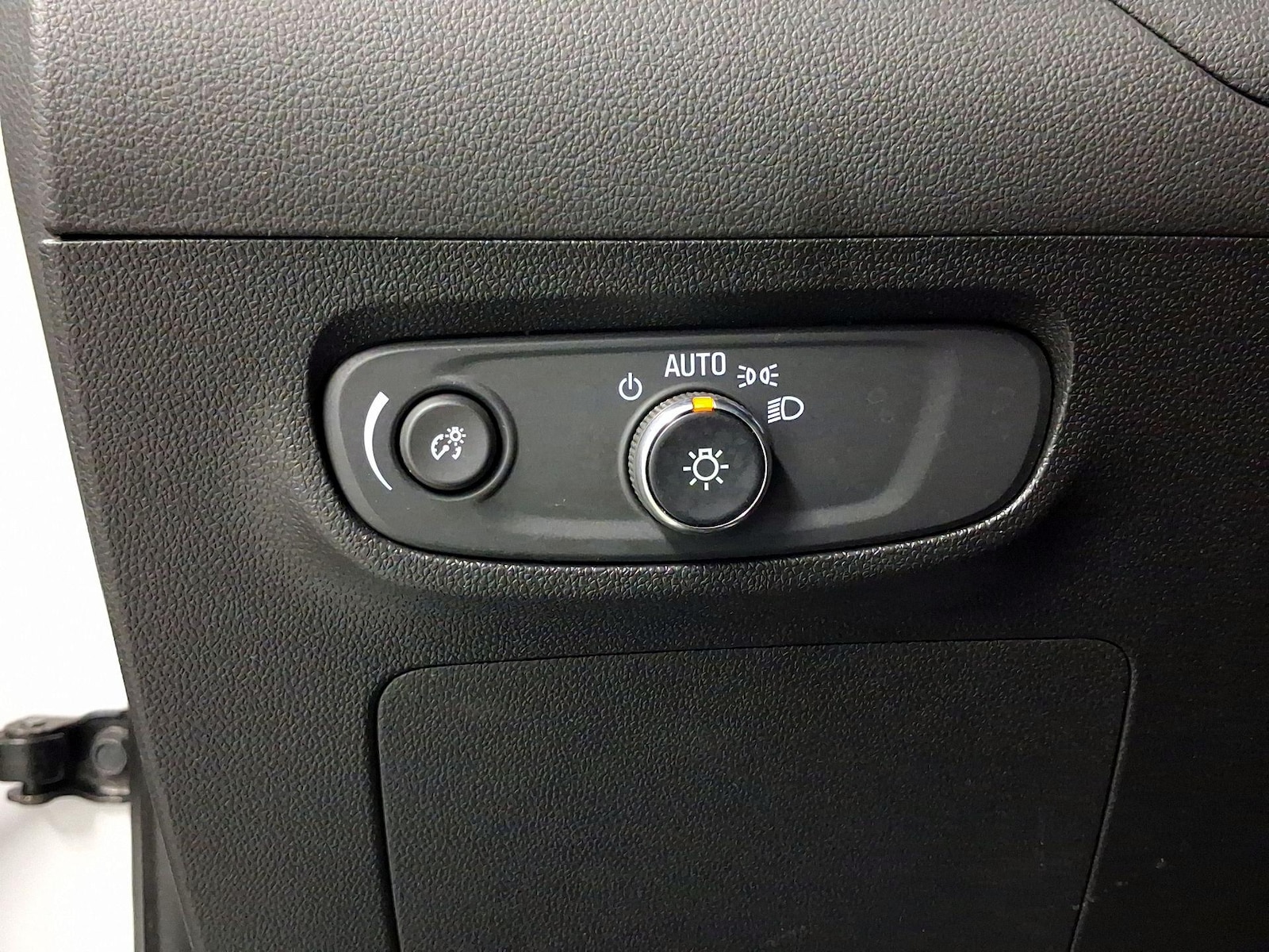 2025 Buick Encore GX Preferred - Photo 14