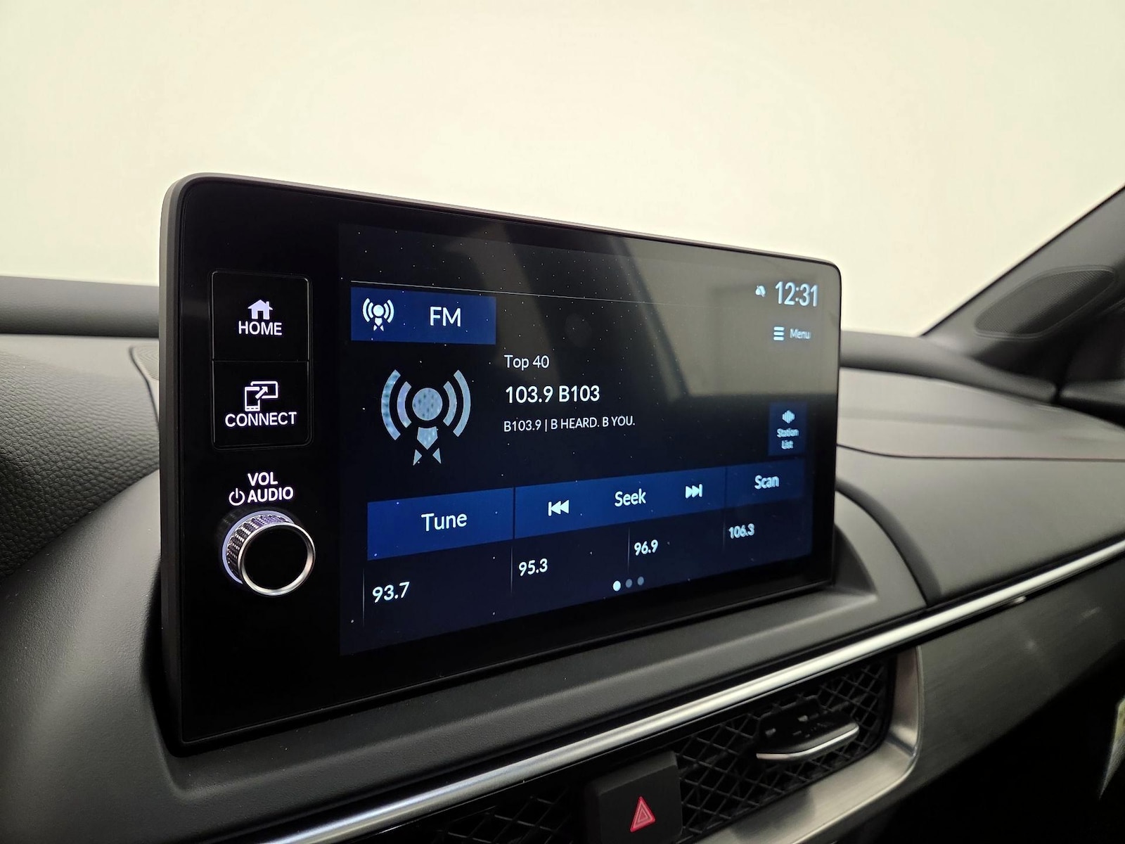 2025 Acura ADX A-Spec Package - Photo 16
