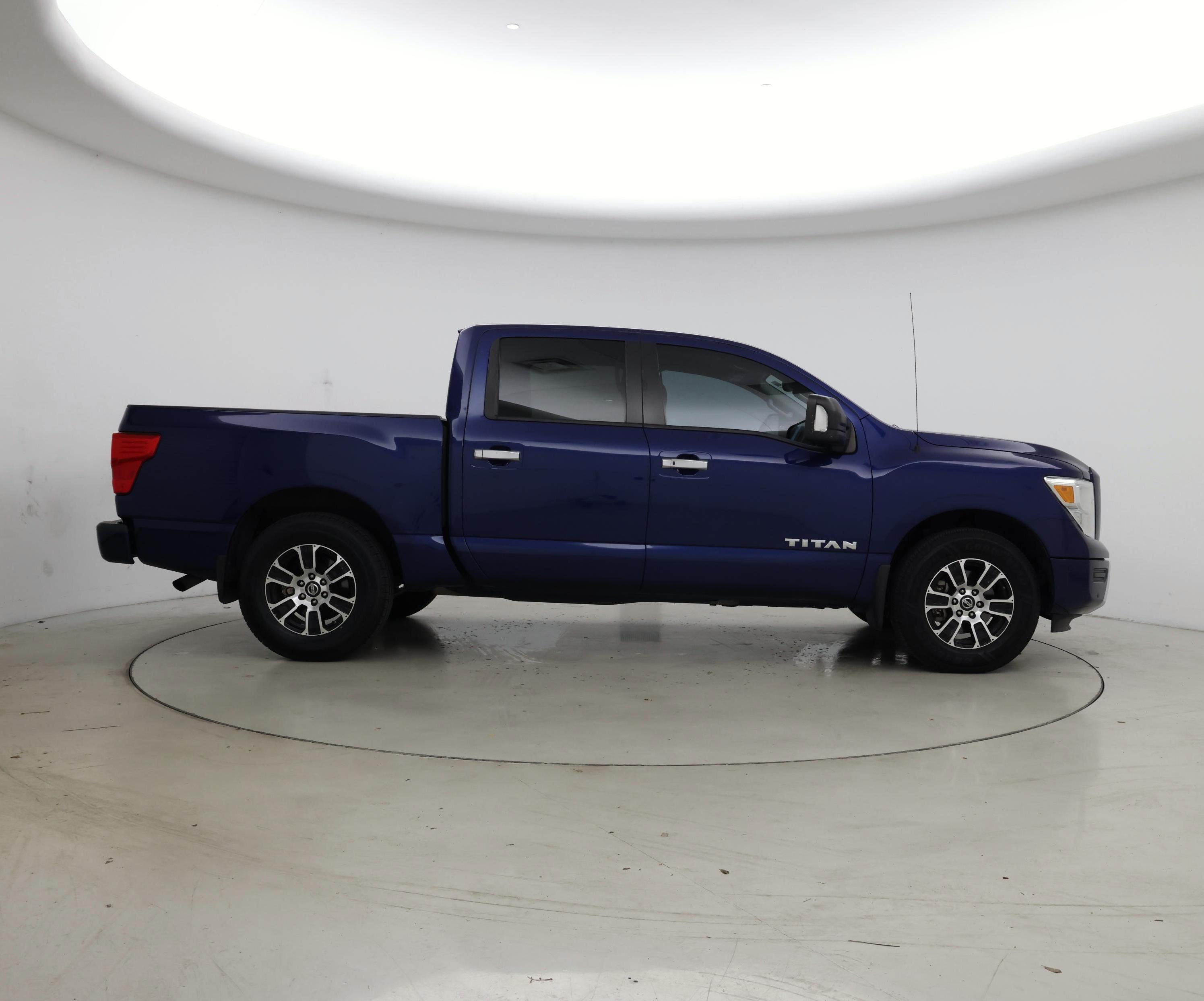 Thumbnail: 2021 Nissan Titan - 7