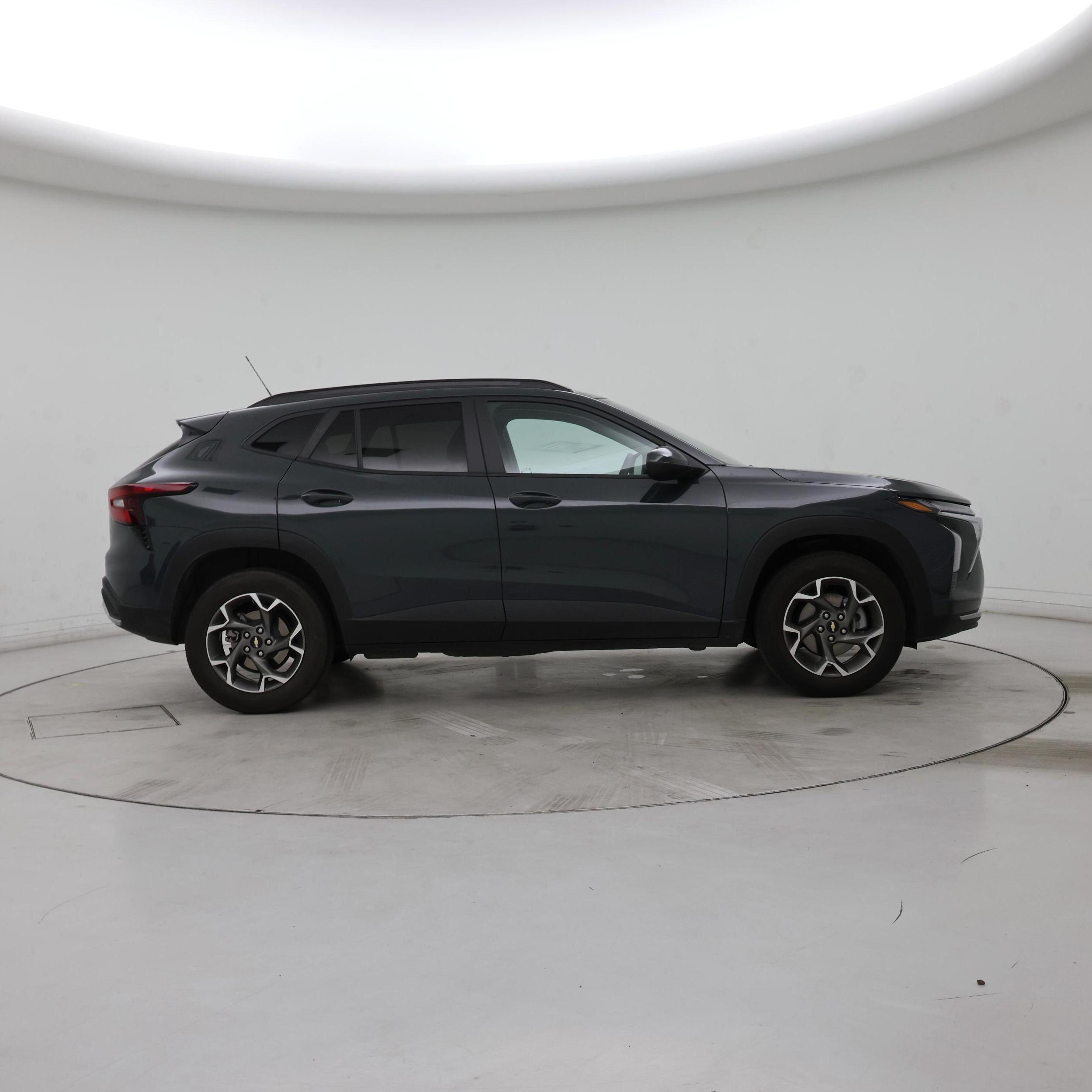 Thumbnail: 2025 Chevrolet Trax - 7