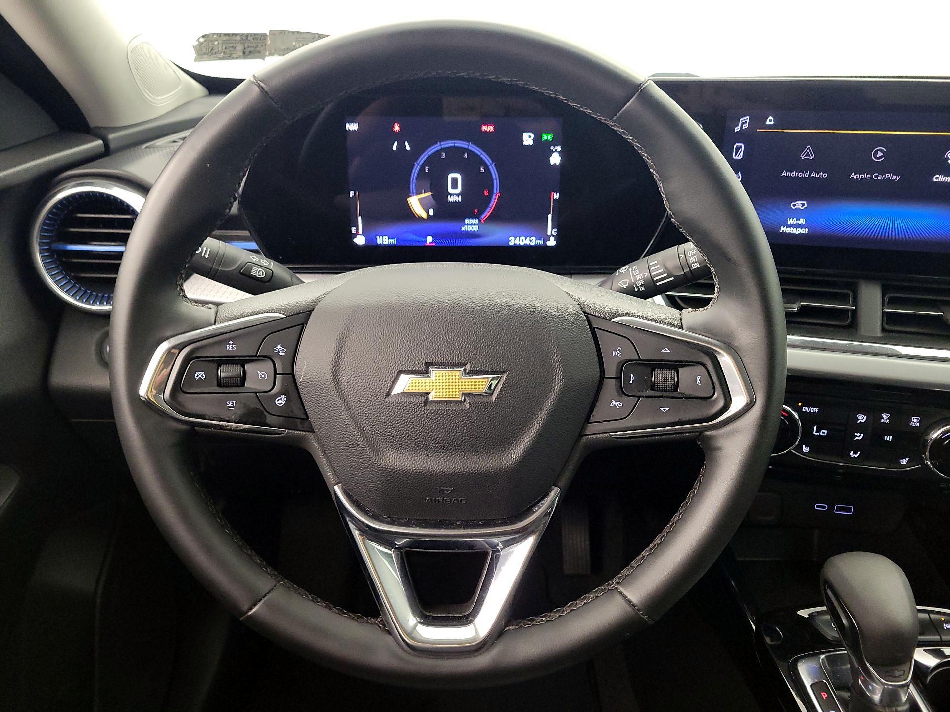 Thumbnail: 2025 Chevrolet Trax - 10