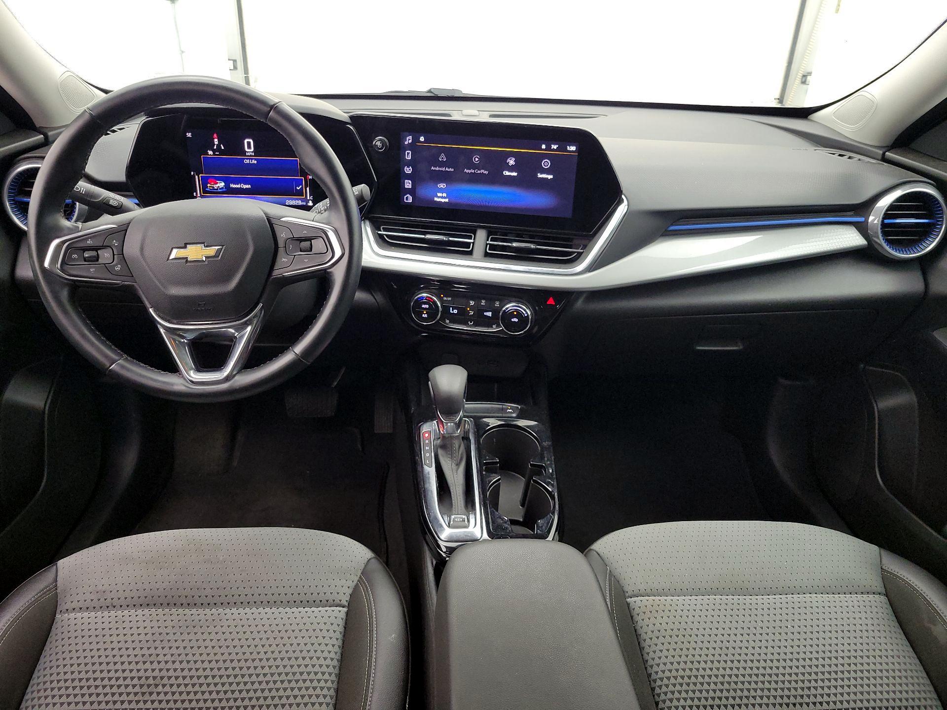 Thumbnail: 2025 Chevrolet Trax - 9