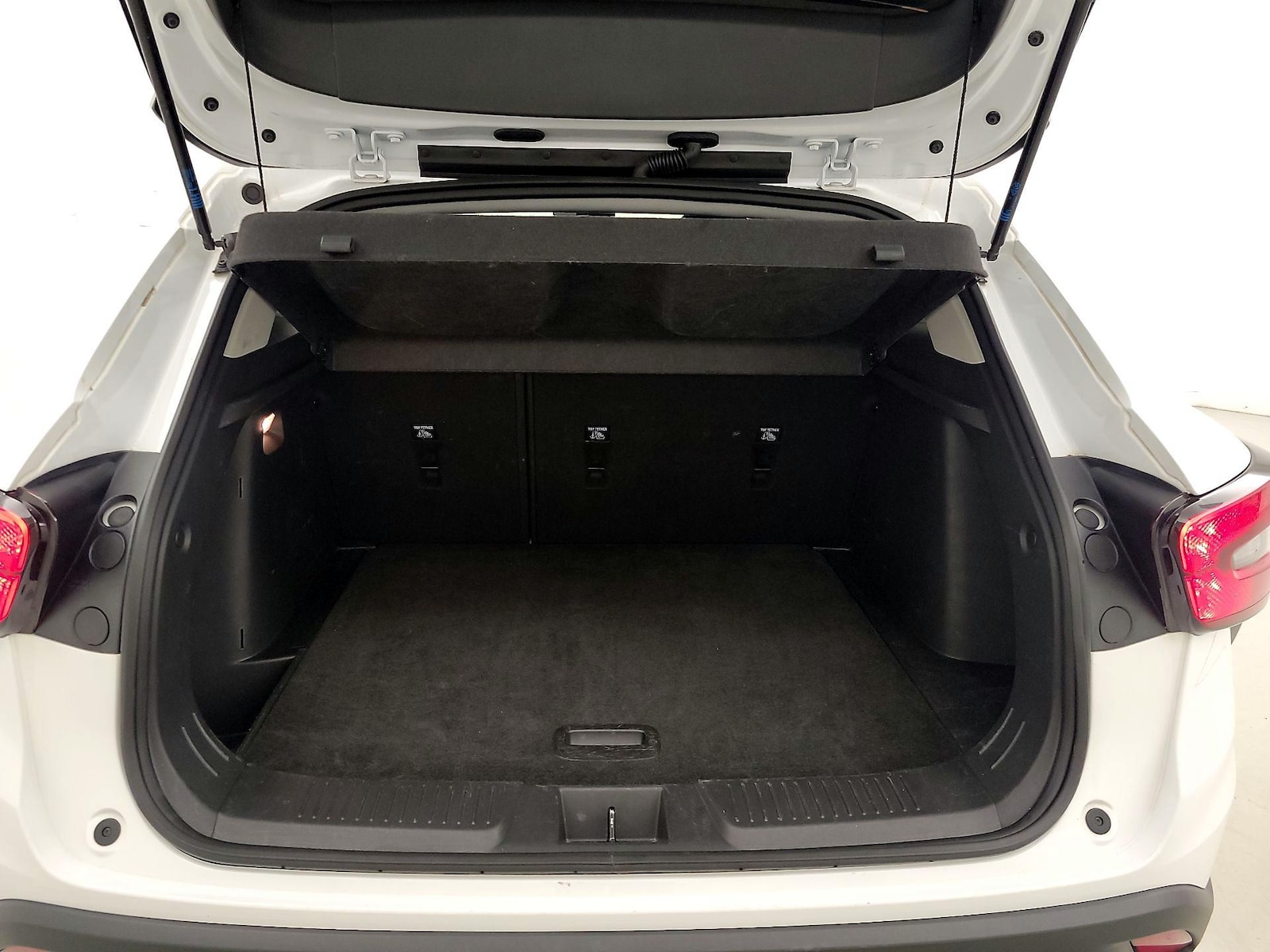 2025 Chevrolet Trax LT - Photo 19