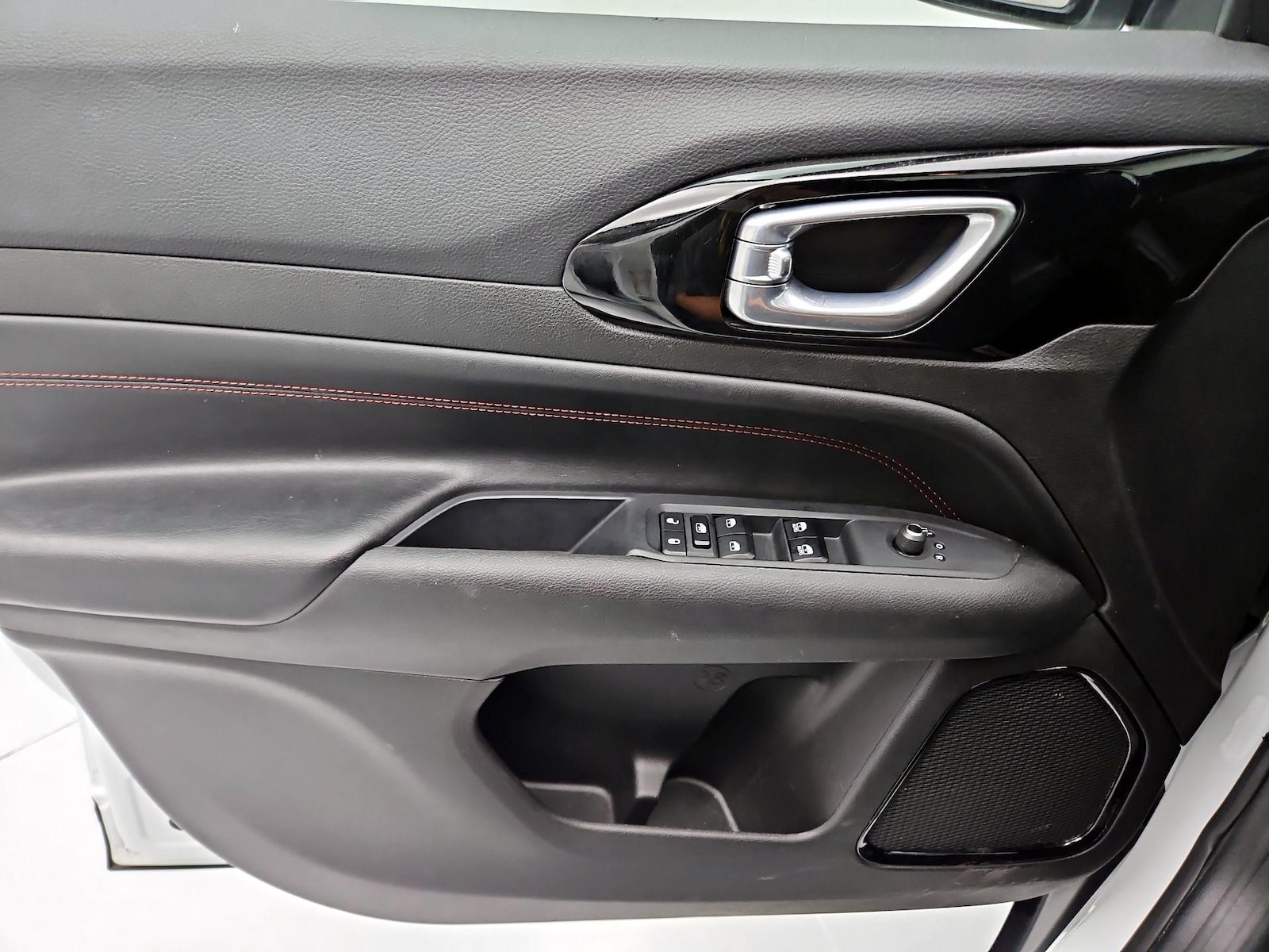 2025 Jeep Compass Trailhawk - Photo 13