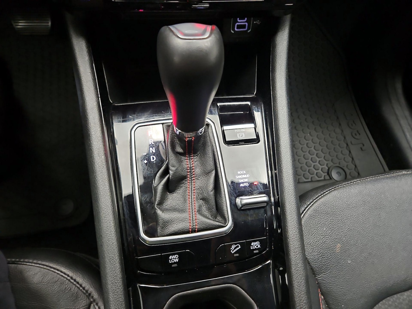 2025 Jeep Compass Trailhawk - Photo 18