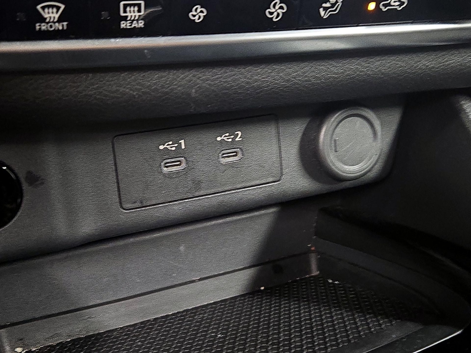 2025 Nissan Rogue SV - Photo 19