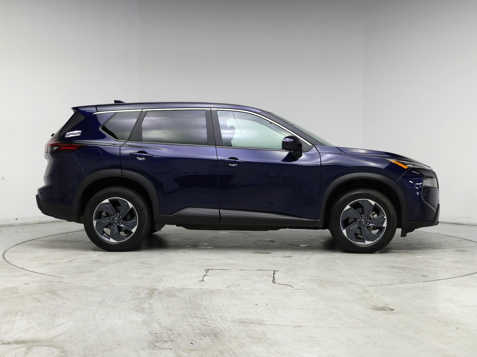 2025 Nissan Rogue SV - Photo 8