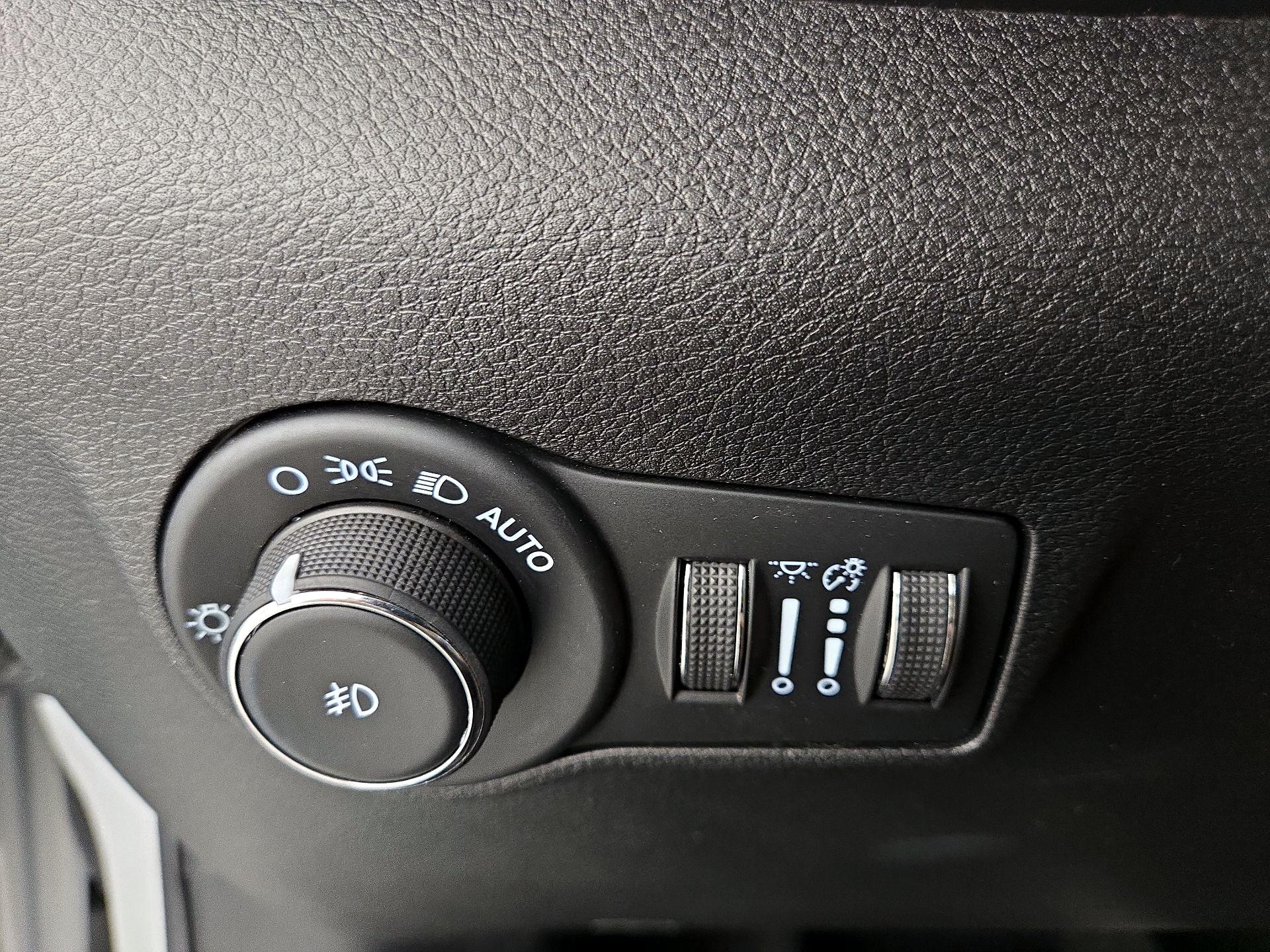 Thumbnail: 2025 Jeep Compass - 13