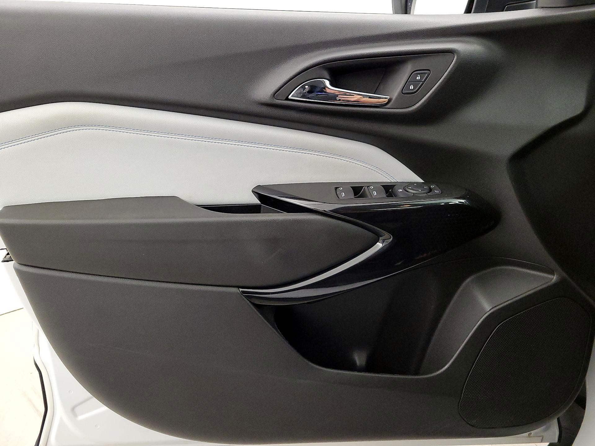 Thumbnail: 2025 Chevrolet Trax - 12