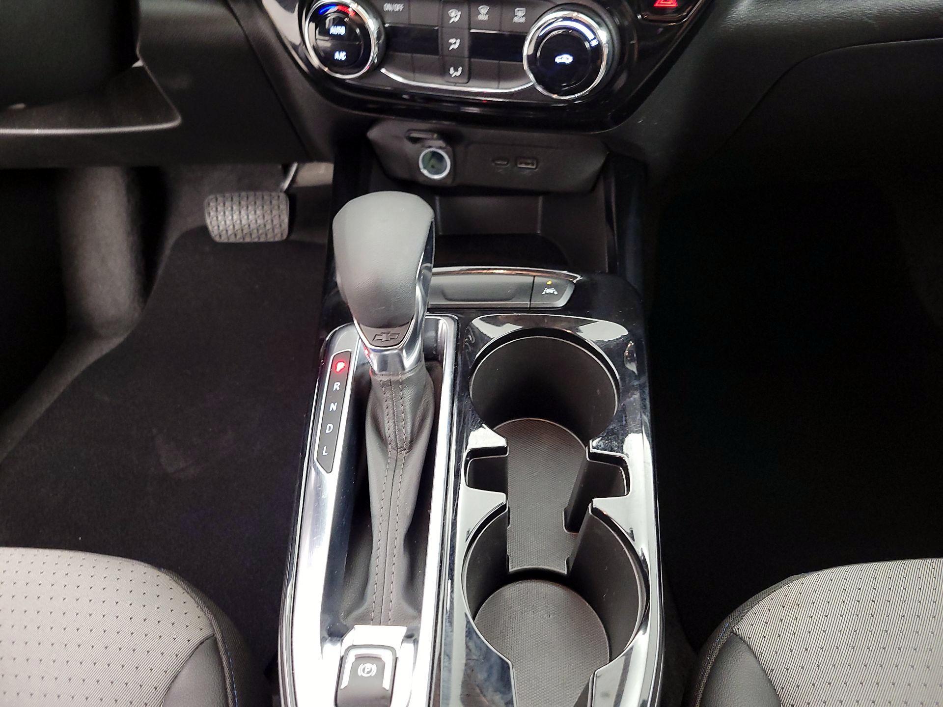 Thumbnail: 2025 Chevrolet Trax - 17