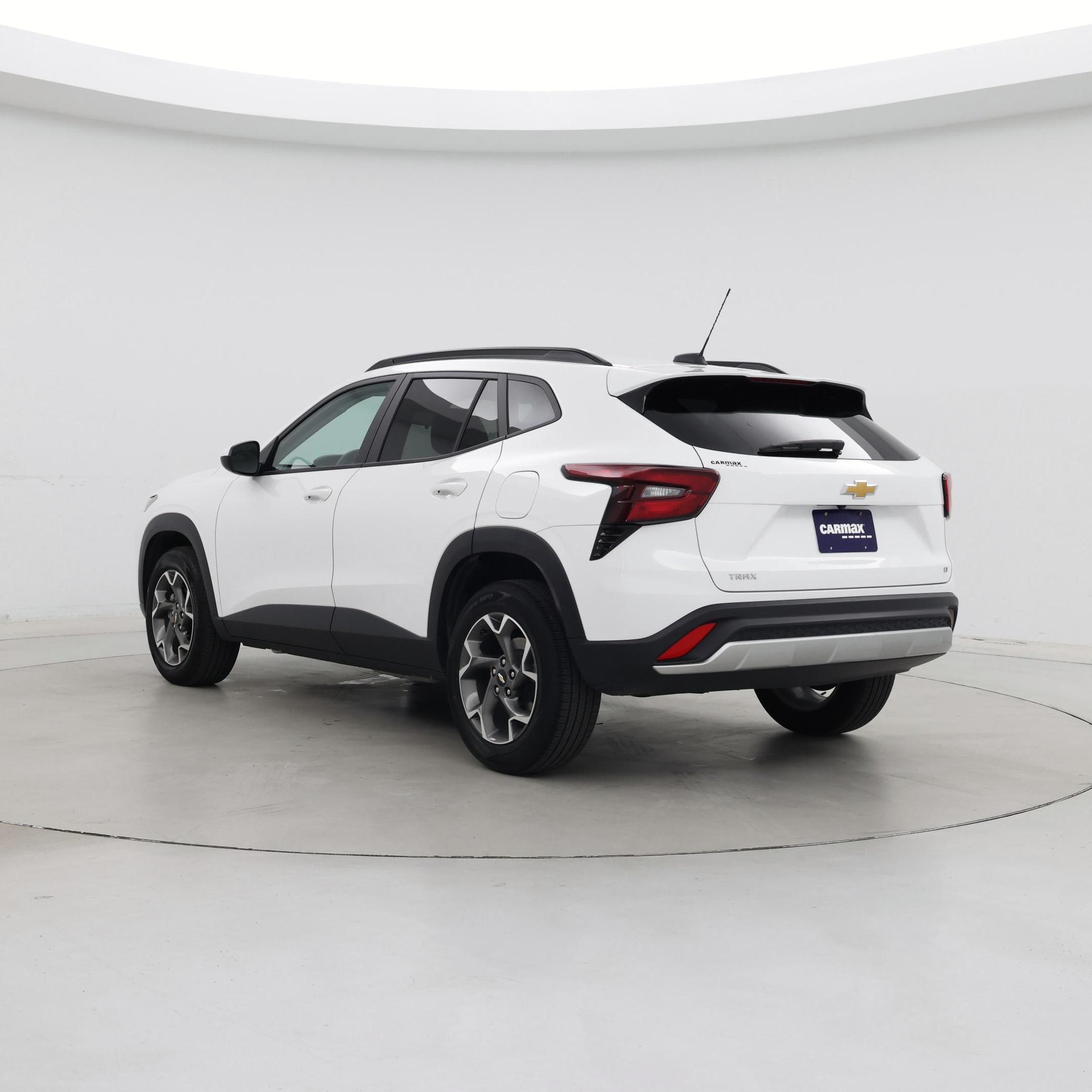Thumbnail: 2025 Chevrolet Trax - 2
