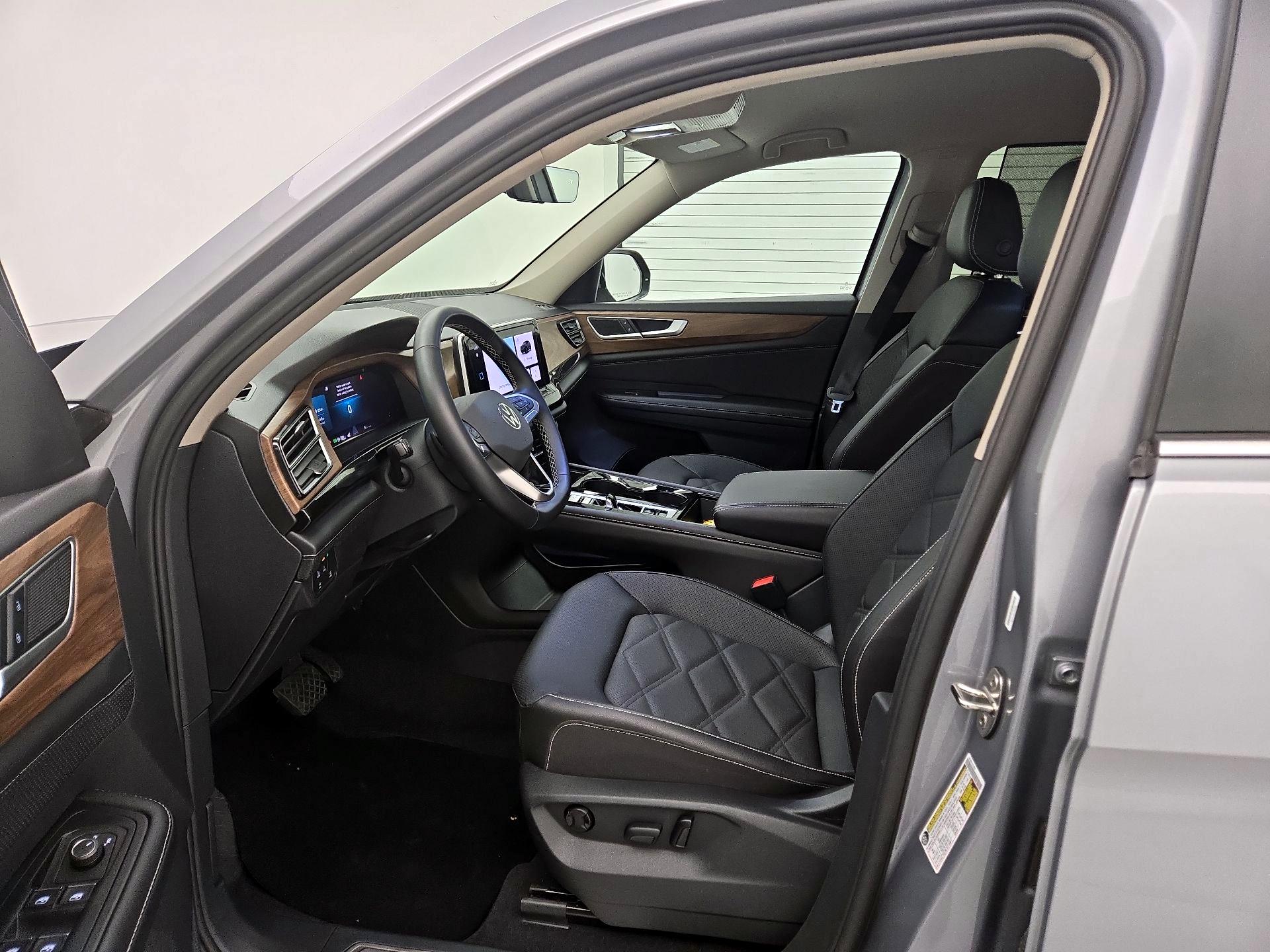 Thumbnail: 2026 Volkswagen Atlas - 11