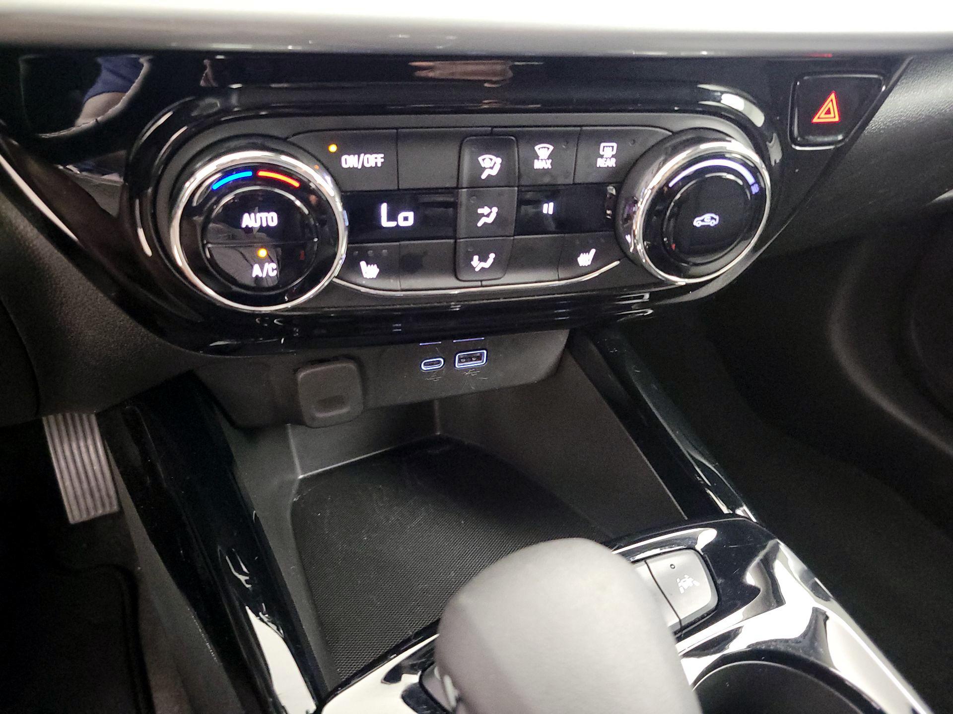 Thumbnail: 2025 Chevrolet Trax - 16
