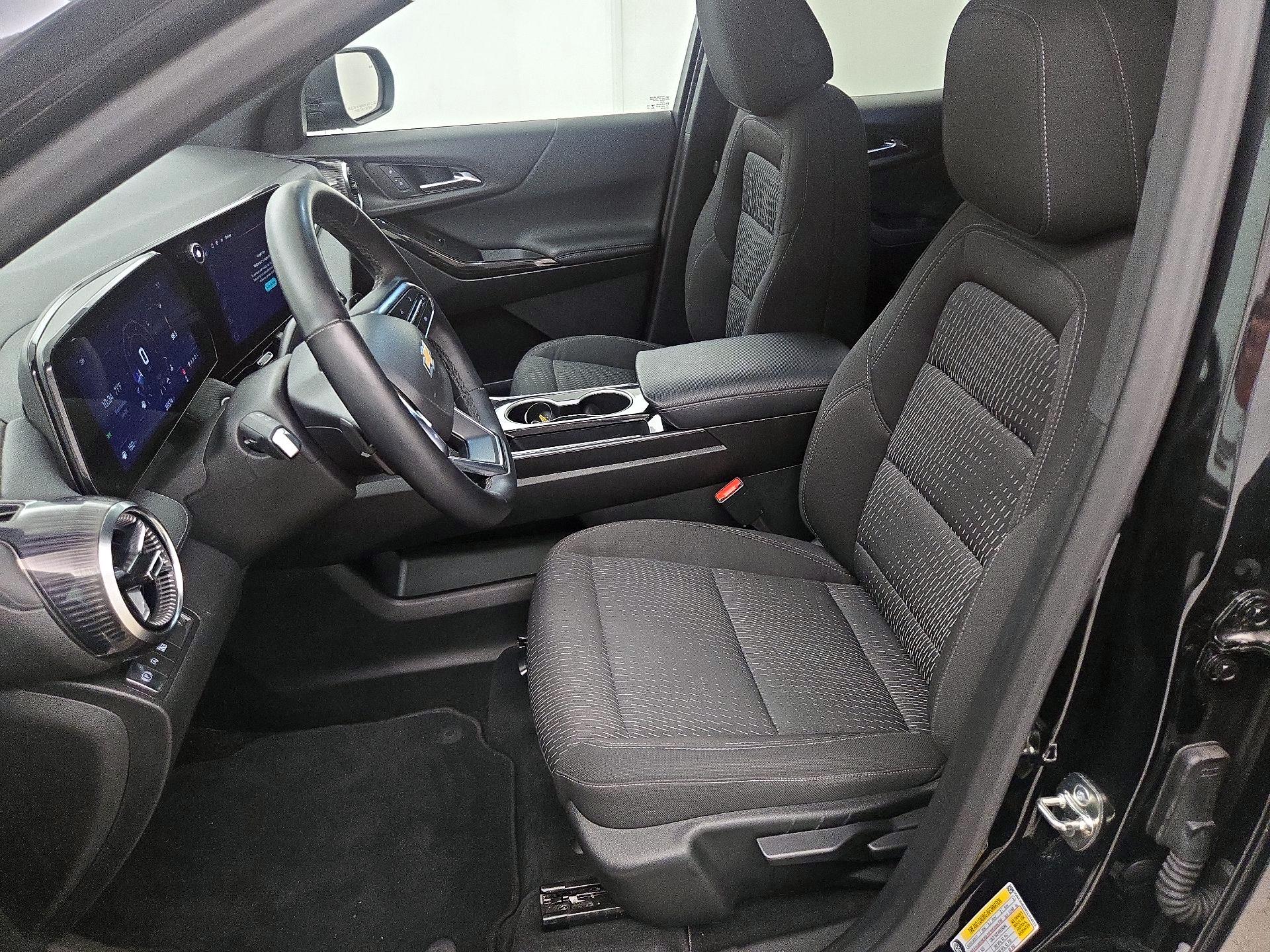 Thumbnail: 2025 Chevrolet Equinox - 11