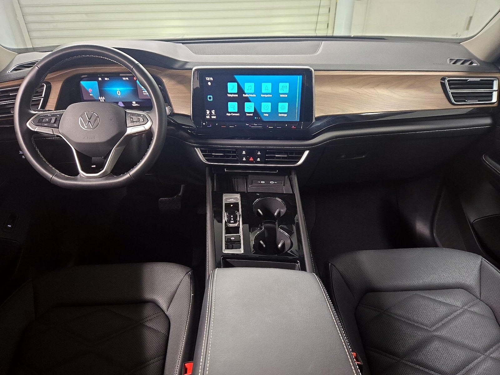 2026 Volkswagen Atlas SE w/Tech - Photo 10