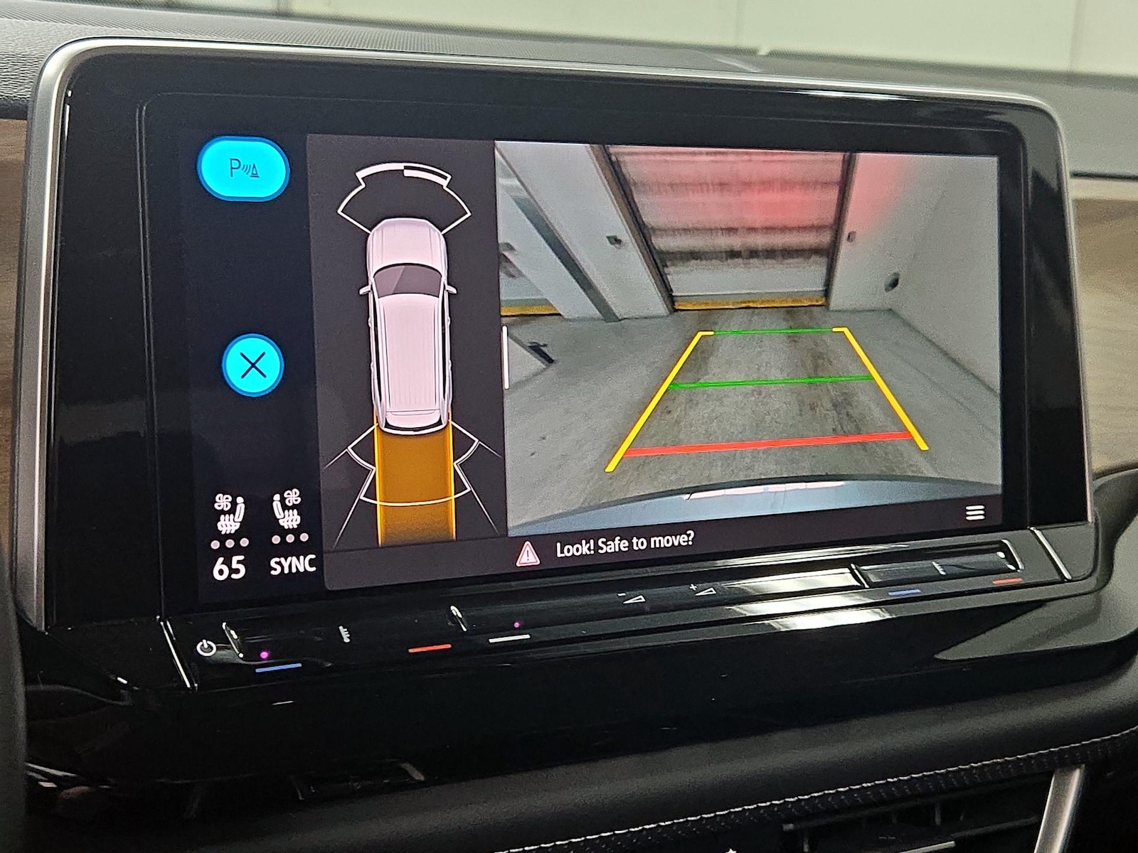 2026 Volkswagen Atlas SE w/Tech - Photo 15