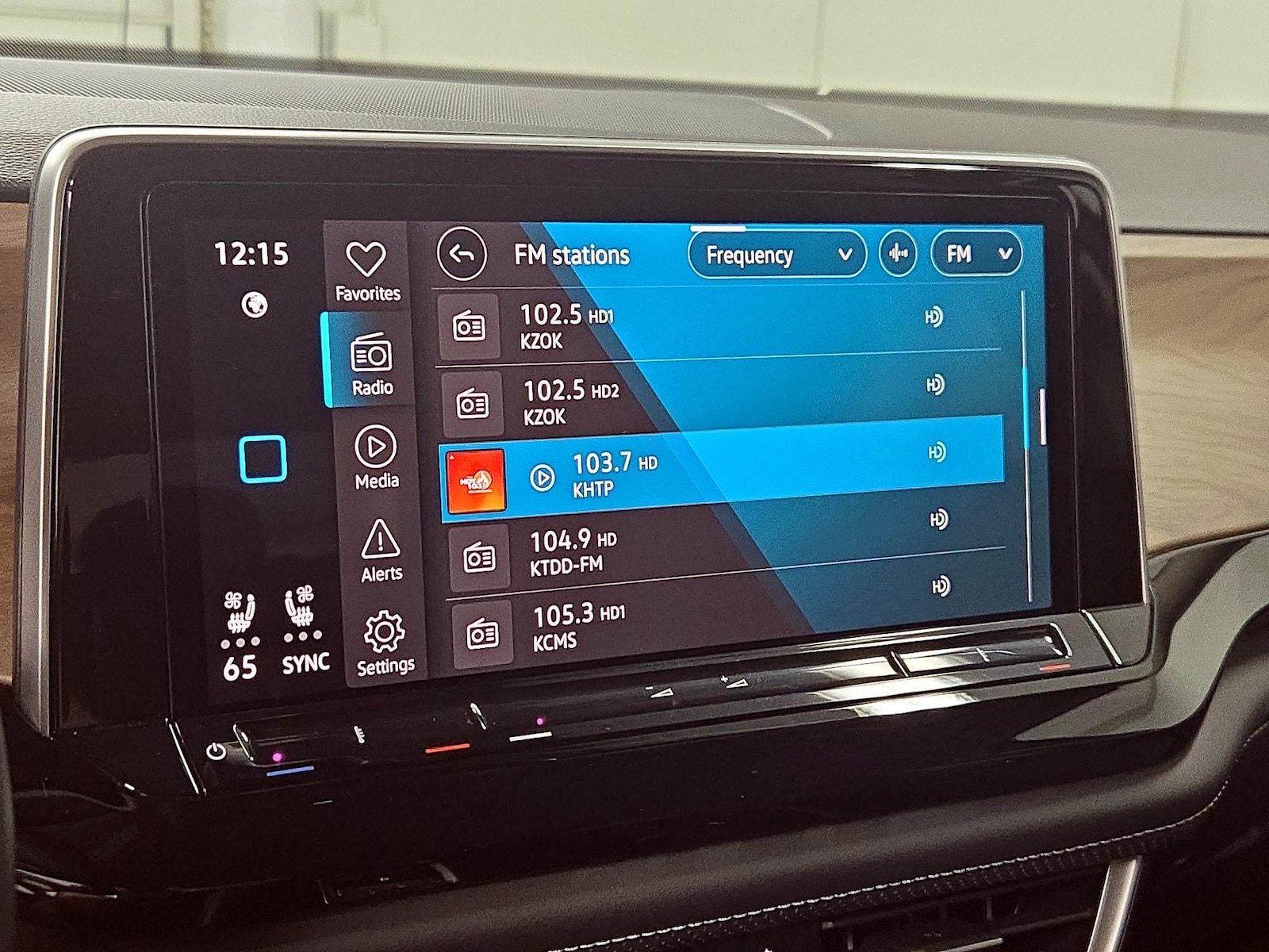 2026 Volkswagen Atlas SE w/Tech - Photo 16