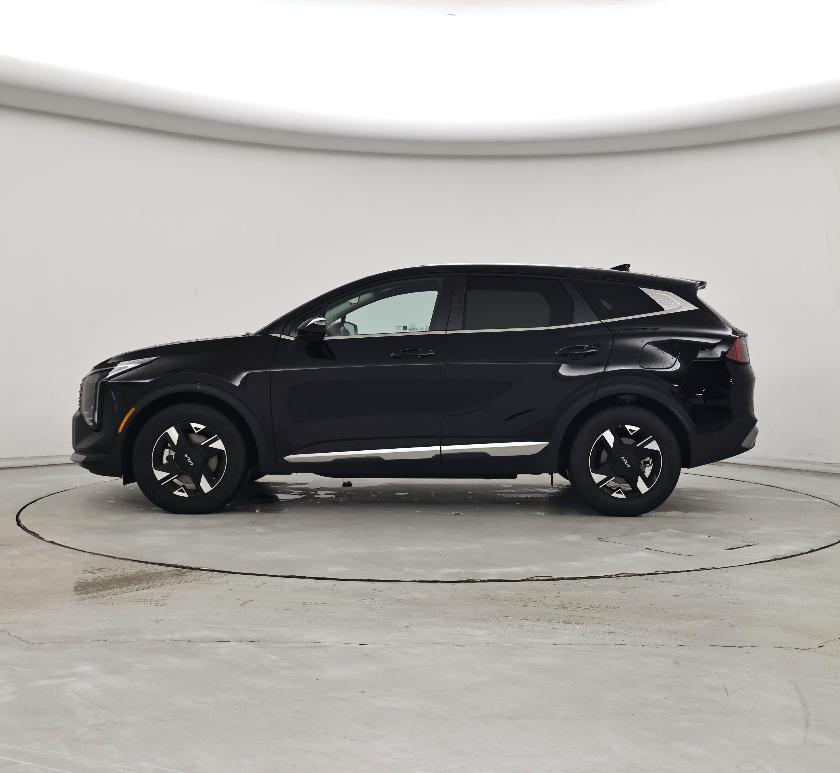 Thumbnail: 2026 Kia Sportage - 3