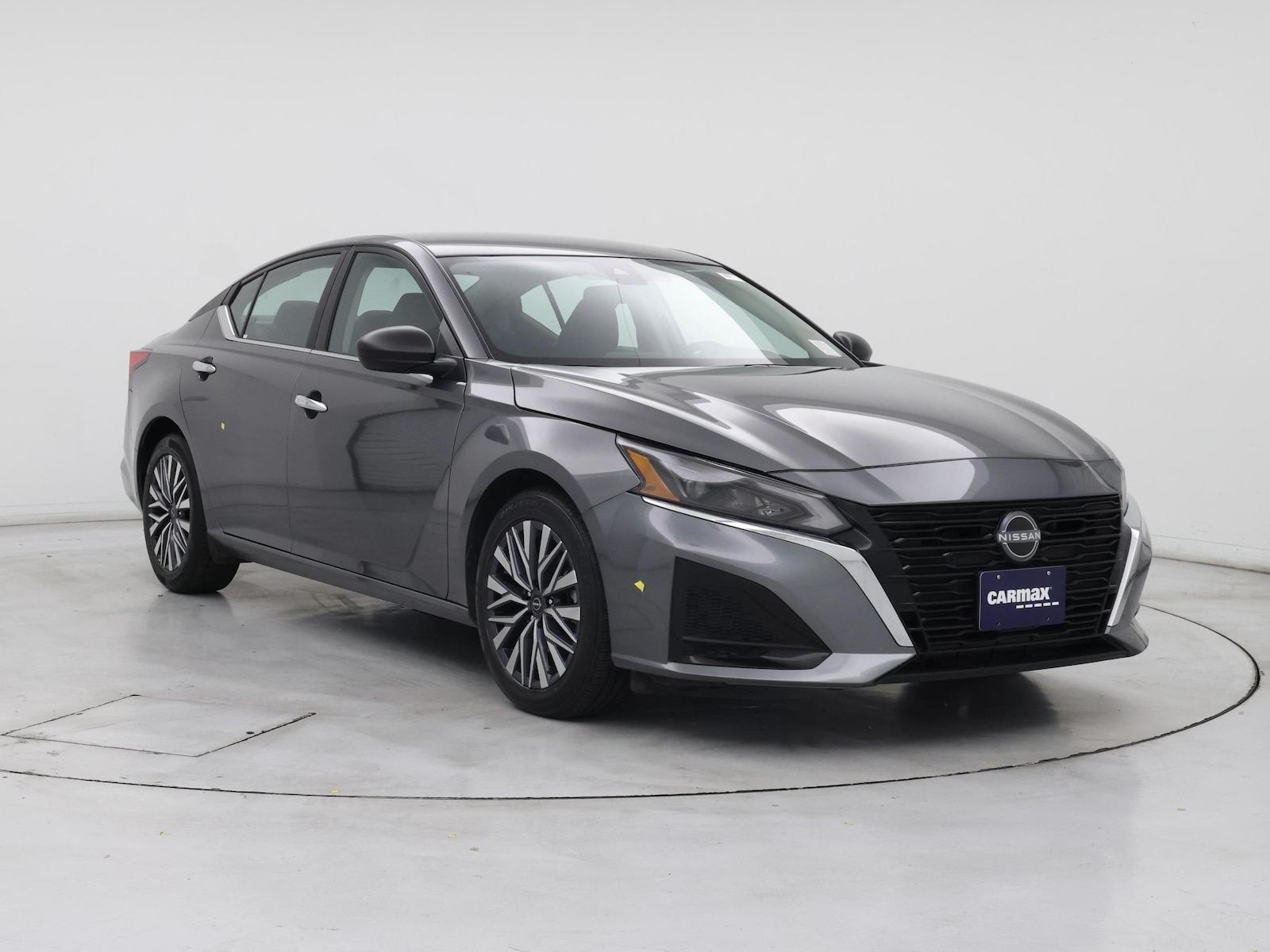 2025 Nissan Altima SV - Photo 2