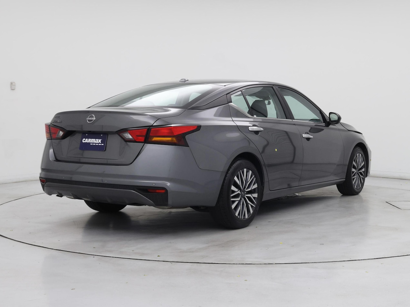 2025 Nissan Altima SV - Photo 9
