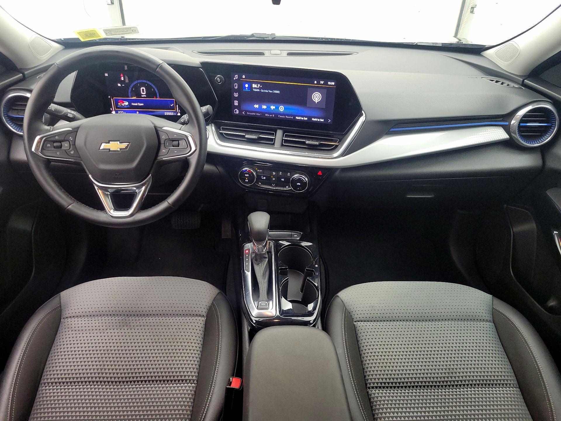 Thumbnail: 2025 Chevrolet Trax - 9