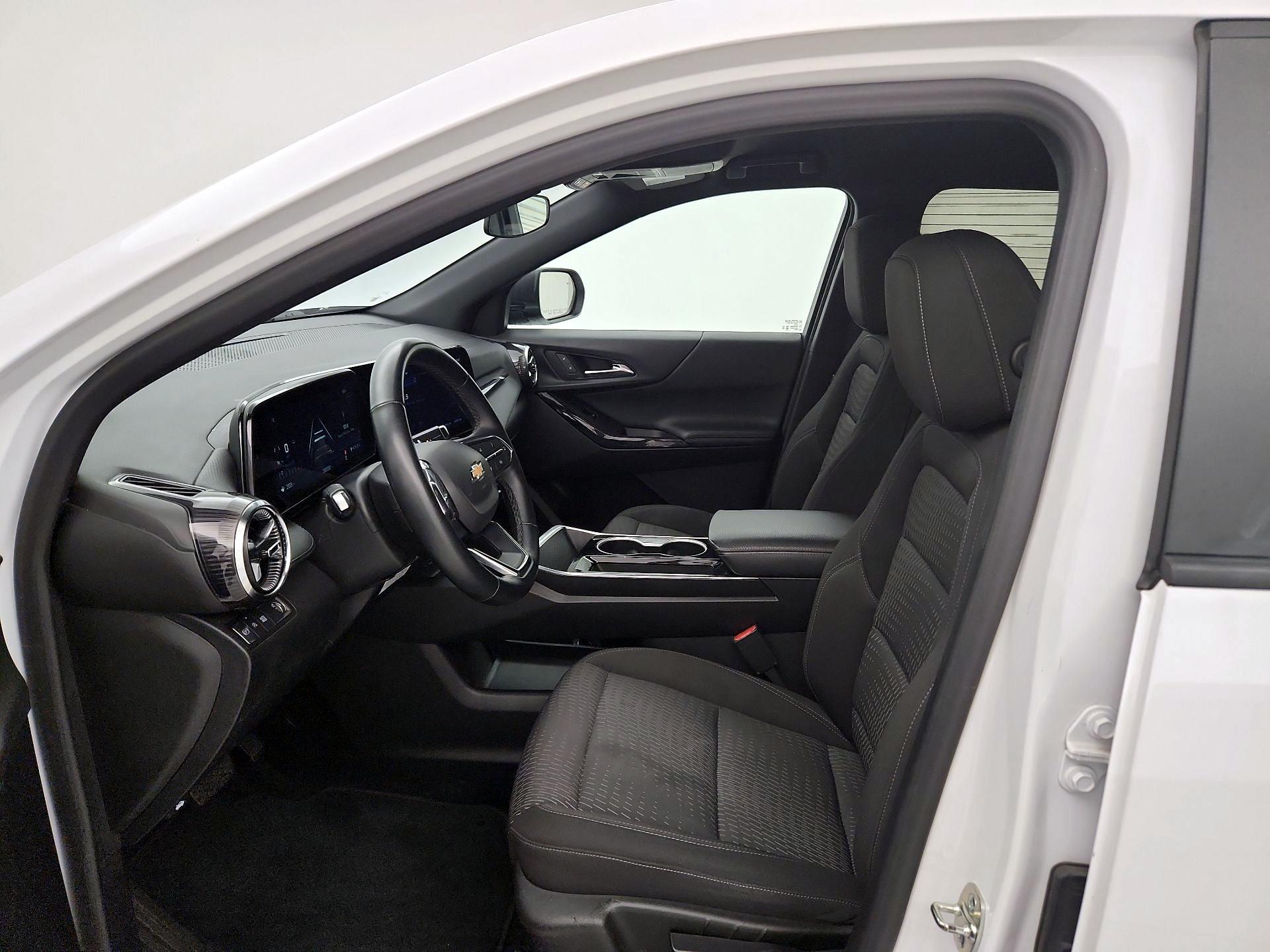 Thumbnail: 2025 Chevrolet Equinox - 11