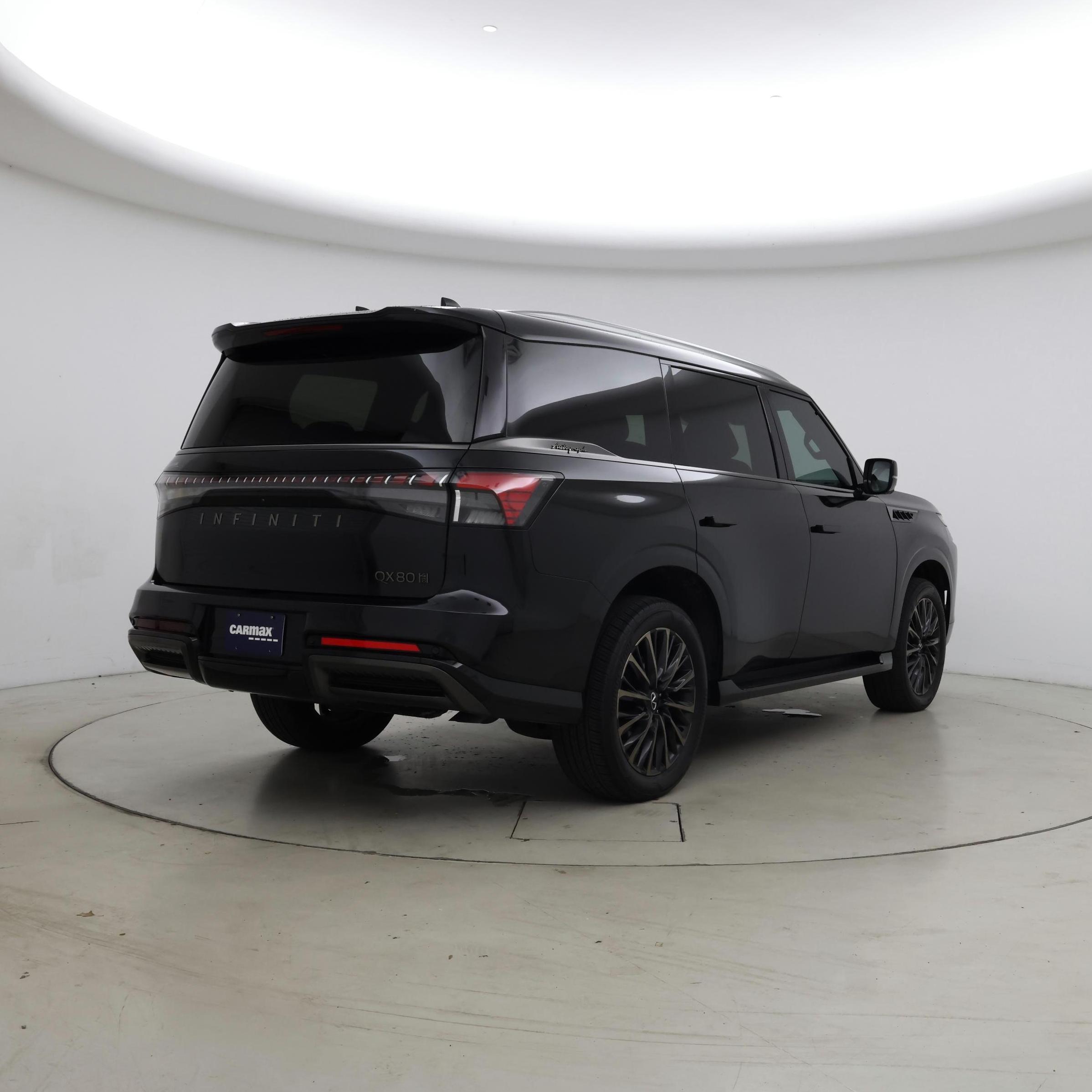 Thumbnail: 2025 INFINITI QX80 - 8