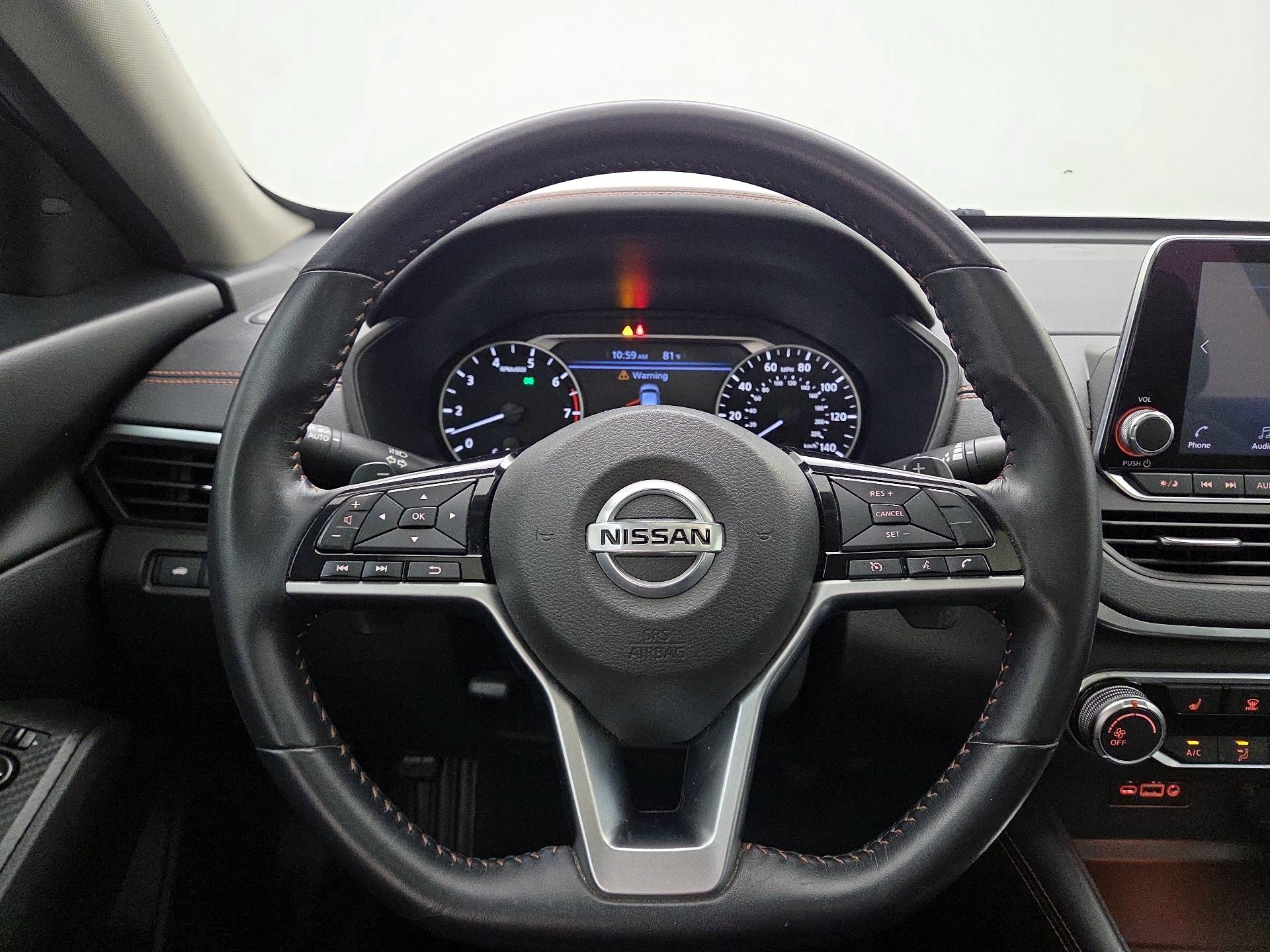 Thumbnail: 2020 Nissan Altima - 10
