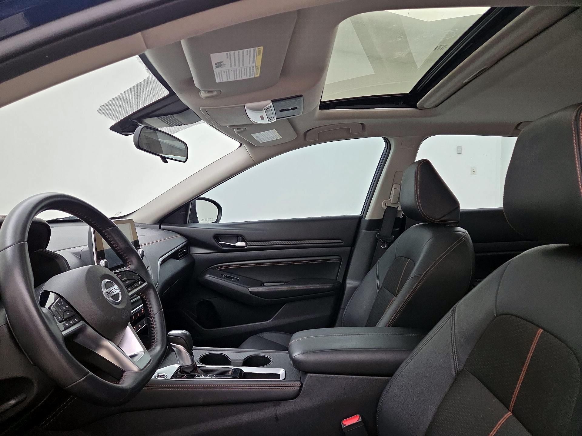 Thumbnail: 2020 Nissan Altima - 18